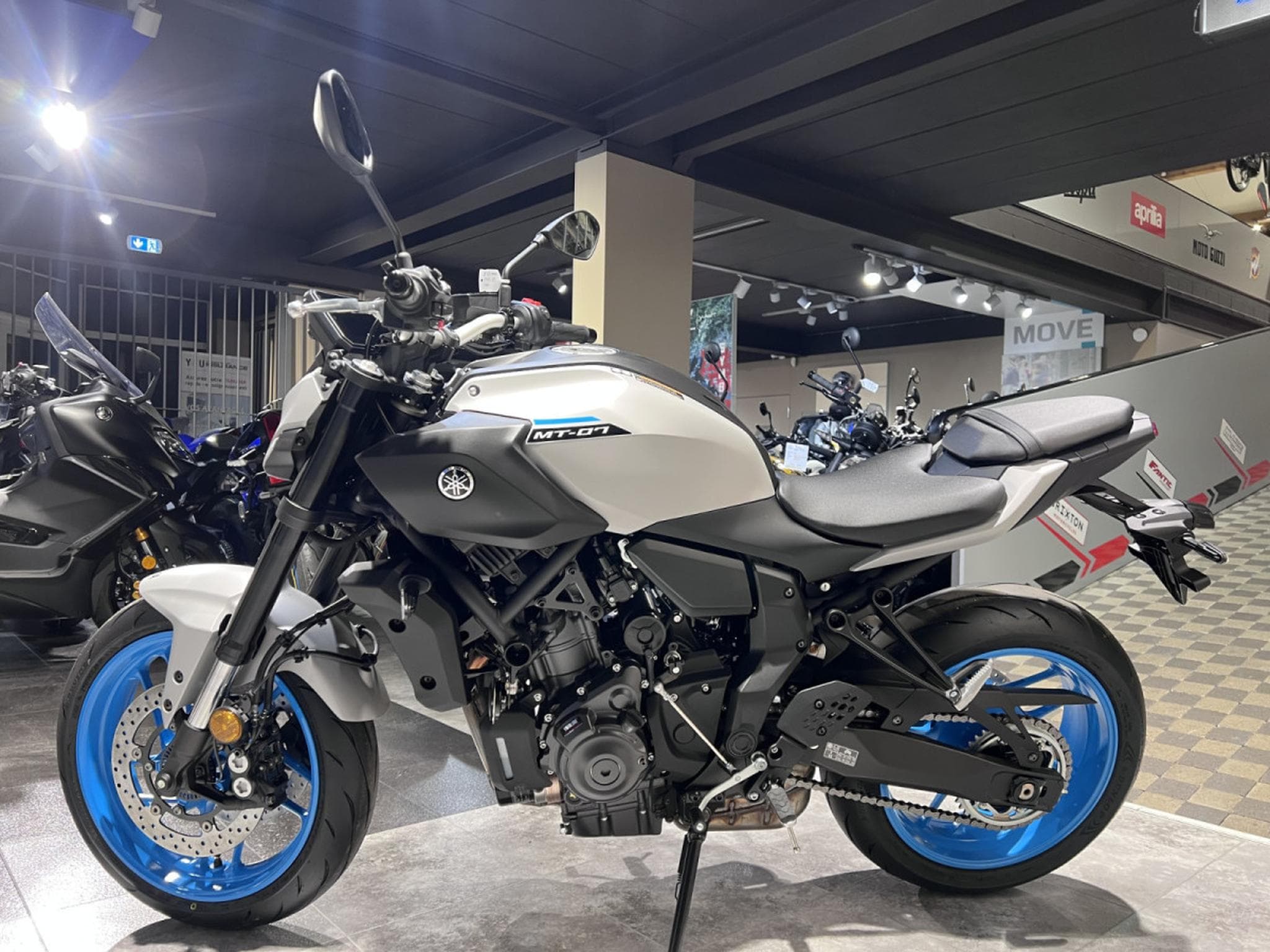 Yamaha MT07 + QuickShifter offert (2026) - Photo 4