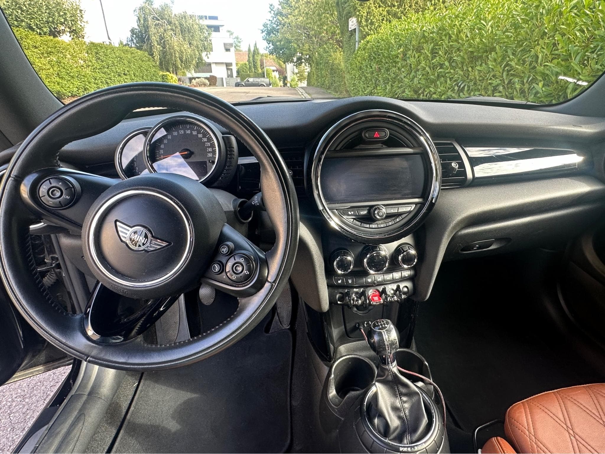 Mini Cabrio Cooper (2016) - Photo 2