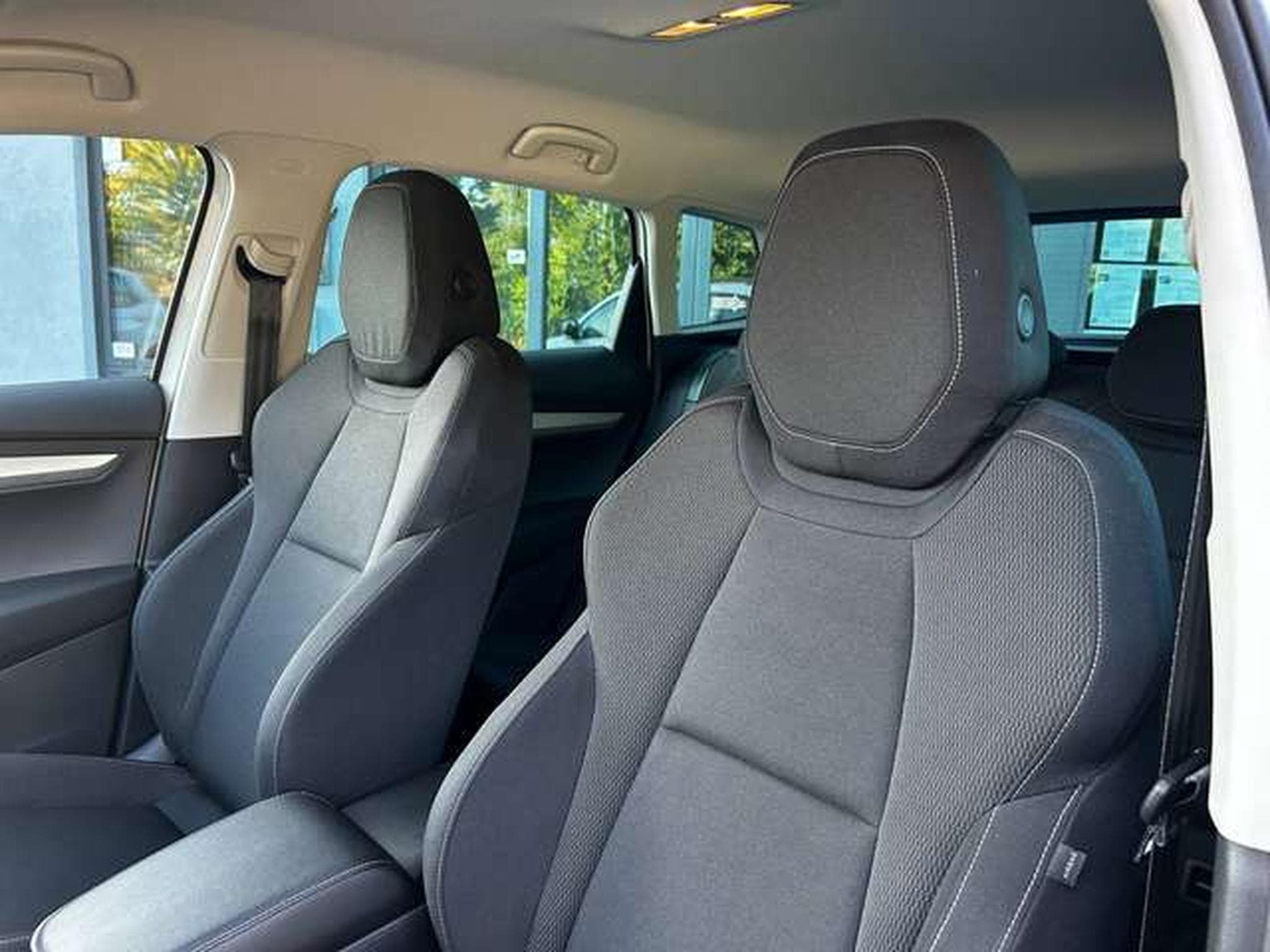 Skoda Karoq 2.0 TDi AMBITION DSG 7 (2024) - Photo 4