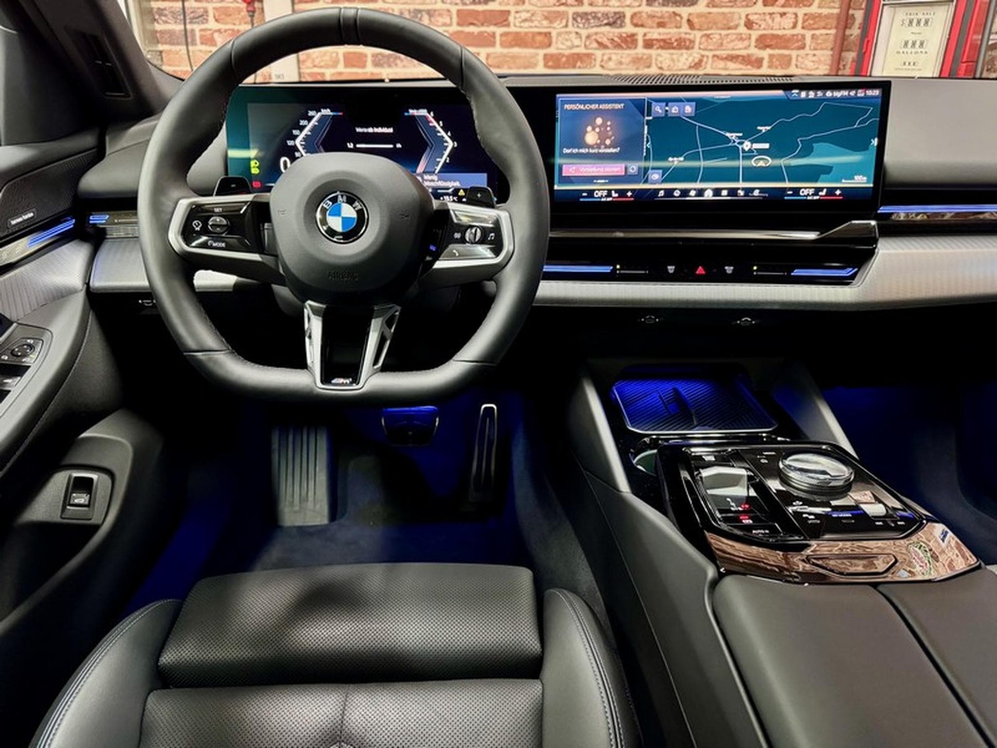 BMW 540 540dA Touring 3.0 303cv Auto xDrive M-SPORT PRO (New Model) (2025) - Photo 4