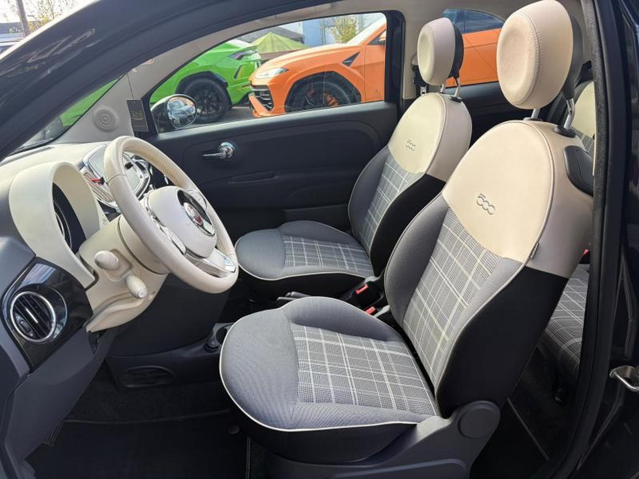 Fiat 500 Lounge 1.2 69ch (2017) - Foto 8