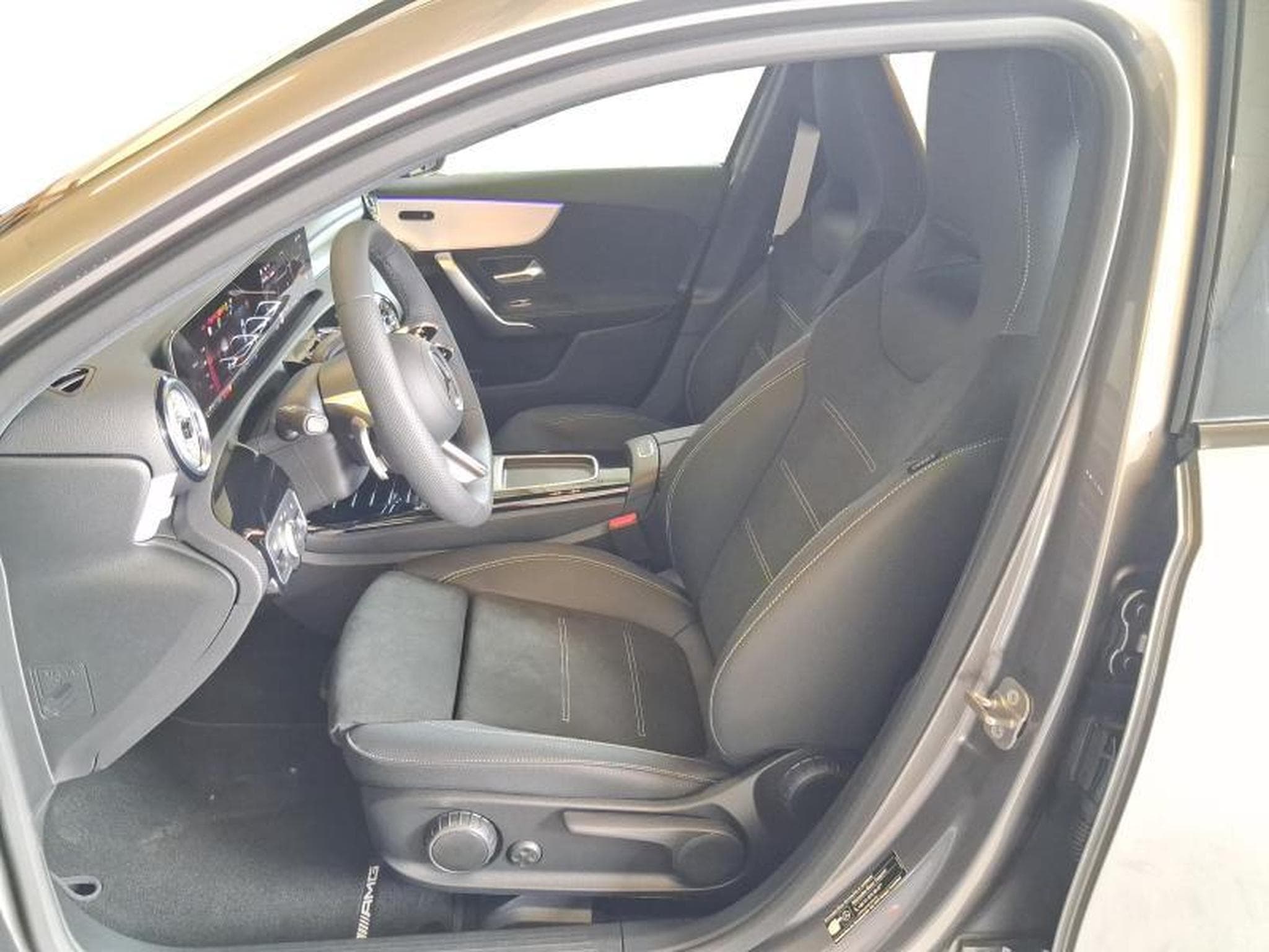 Mercedes A 200 AMG Line (2026) - Foto 4