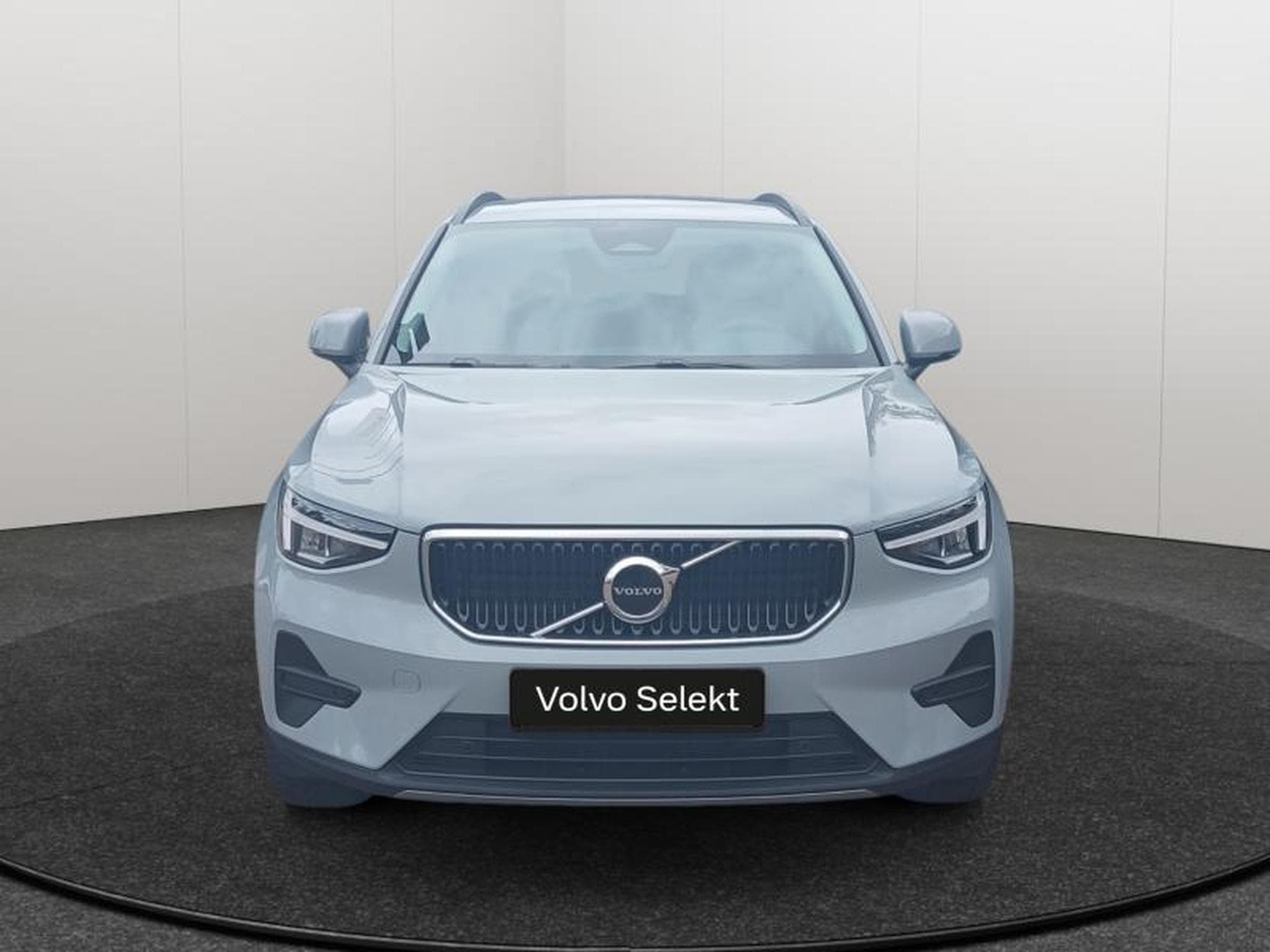 Volvo XC40 Essentiel B3 Mild Hybrid (2025) - Foto 9