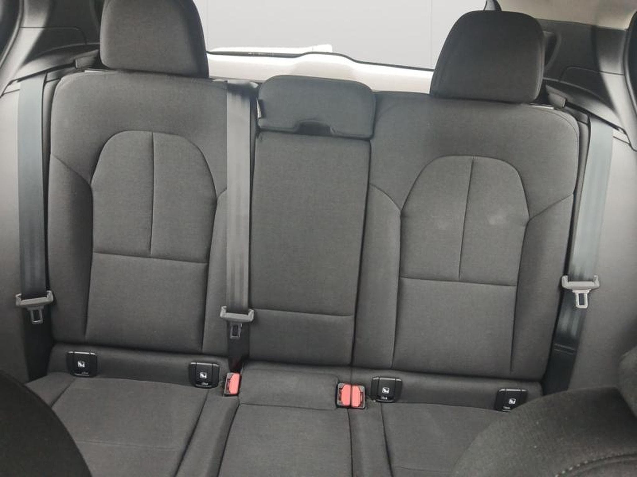 Volvo XC40 Essentiel B3 Mild Hybrid (2025) - Foto 13
