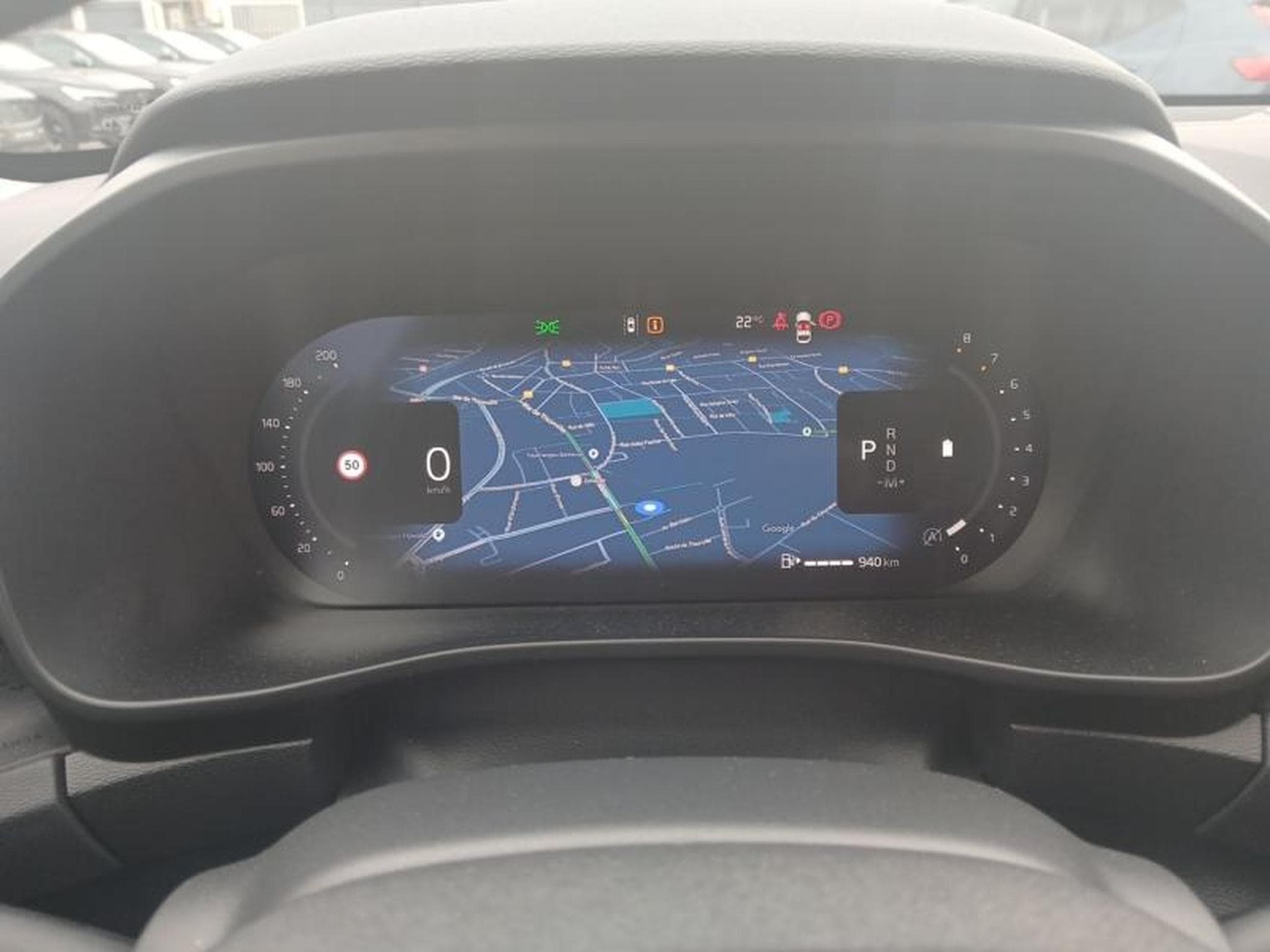 Volvo XC40 Essentiel B3 Mild Hybrid (2025) - Foto 18