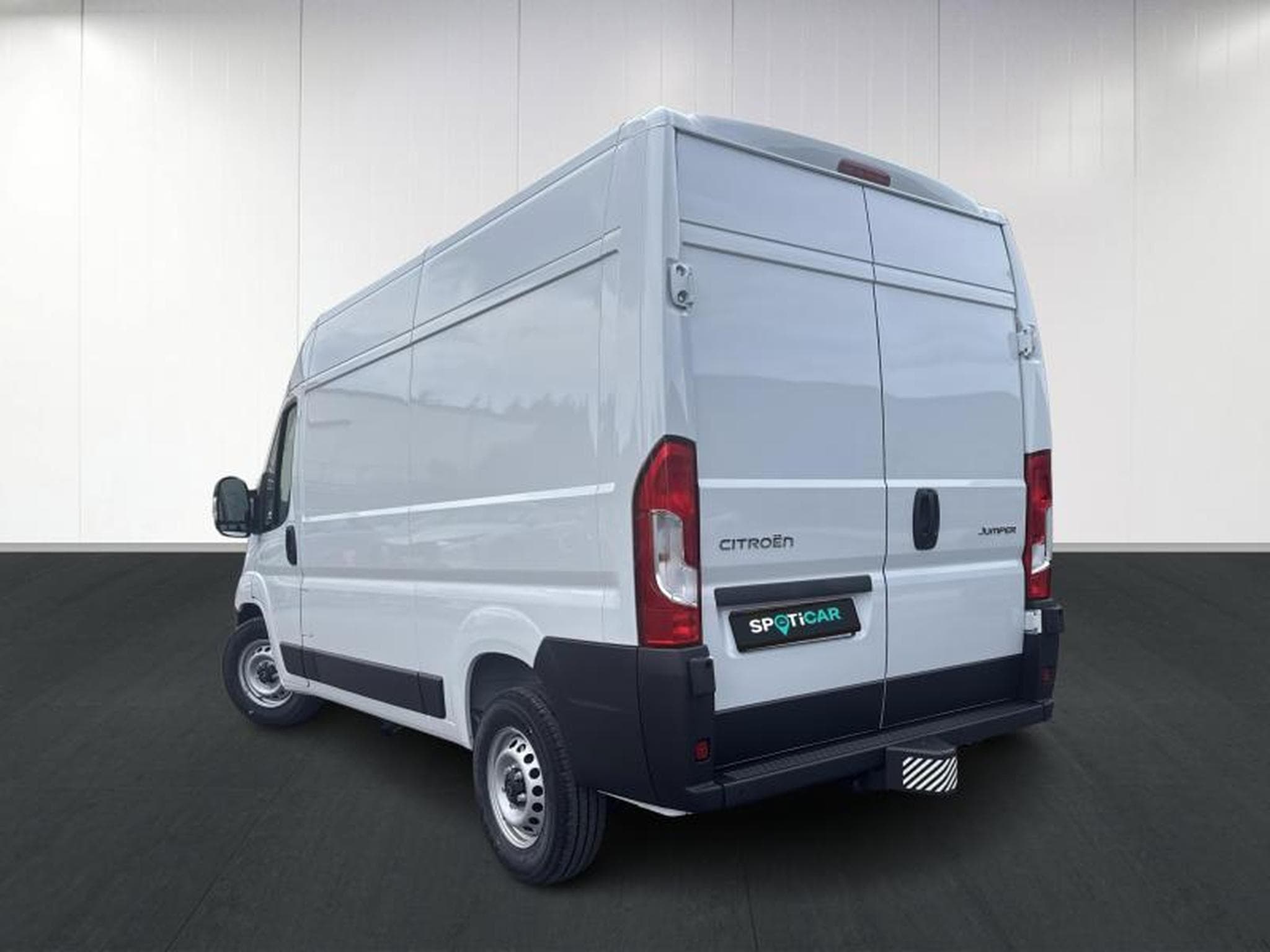 Citroen Jumper Fourgon tôlé 35 L2H2 EAT8 (2025) - Photo 6