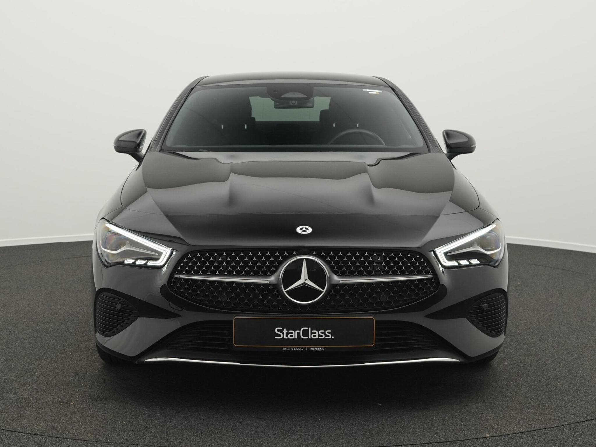 Mercedes CLA 180 LED+Kamera+Totw+MBUX (2024) - Photo 2