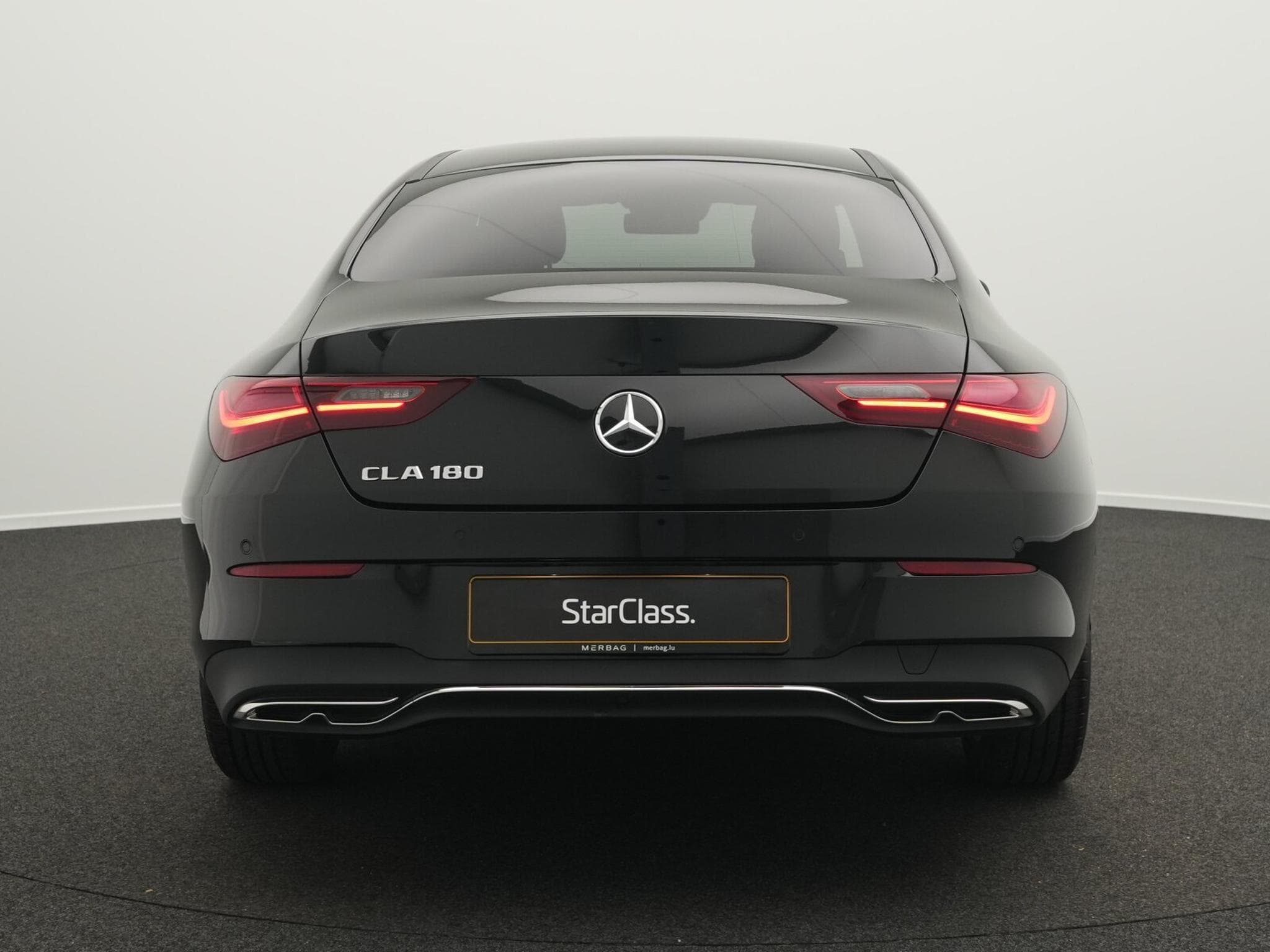 Mercedes CLA 180 LED+Kamera+Totw+MBUX (2024) - Photo 4