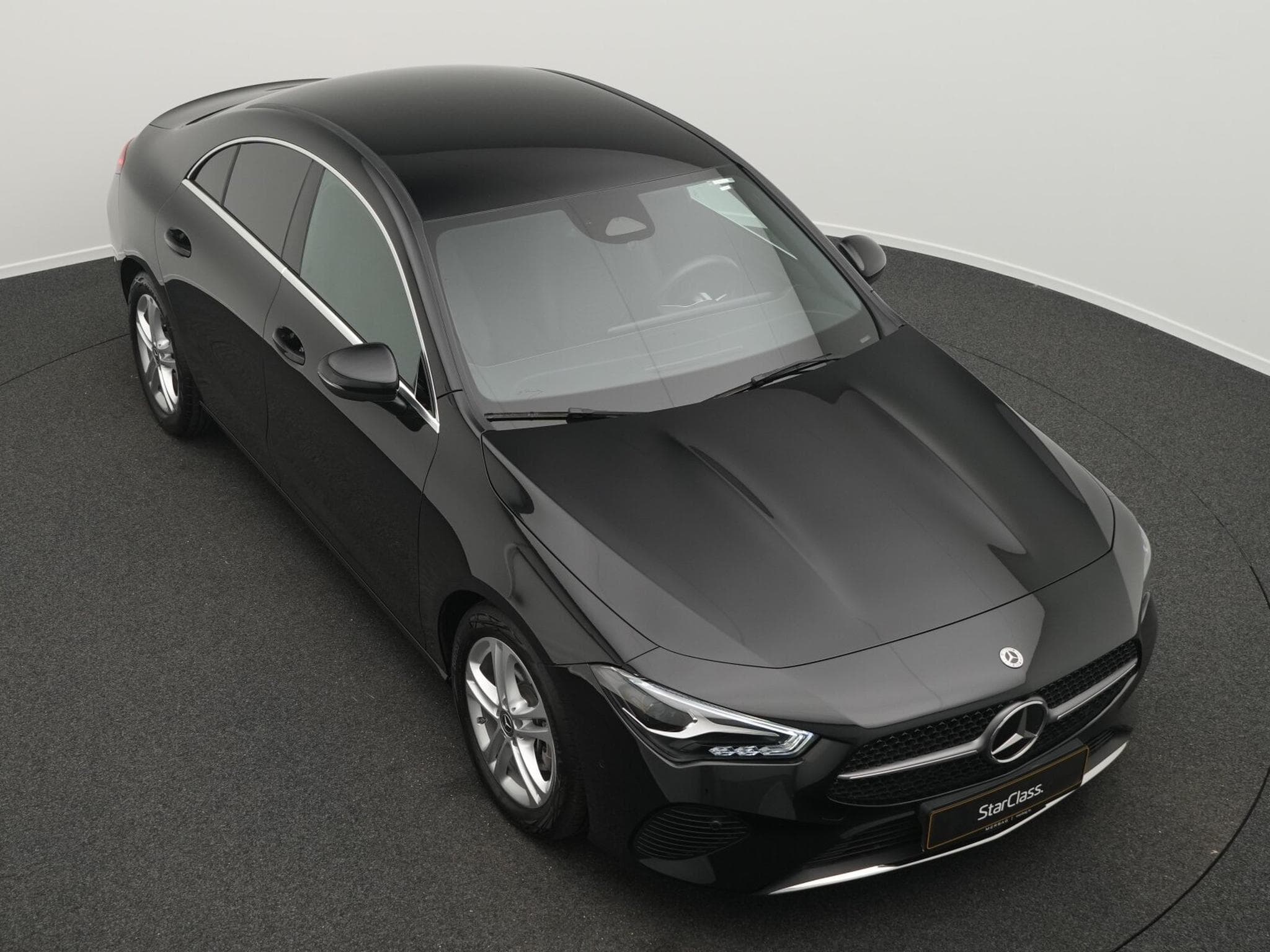 Mercedes CLA 180 LED+Kamera+Totw+MBUX (2024) - Photo 12