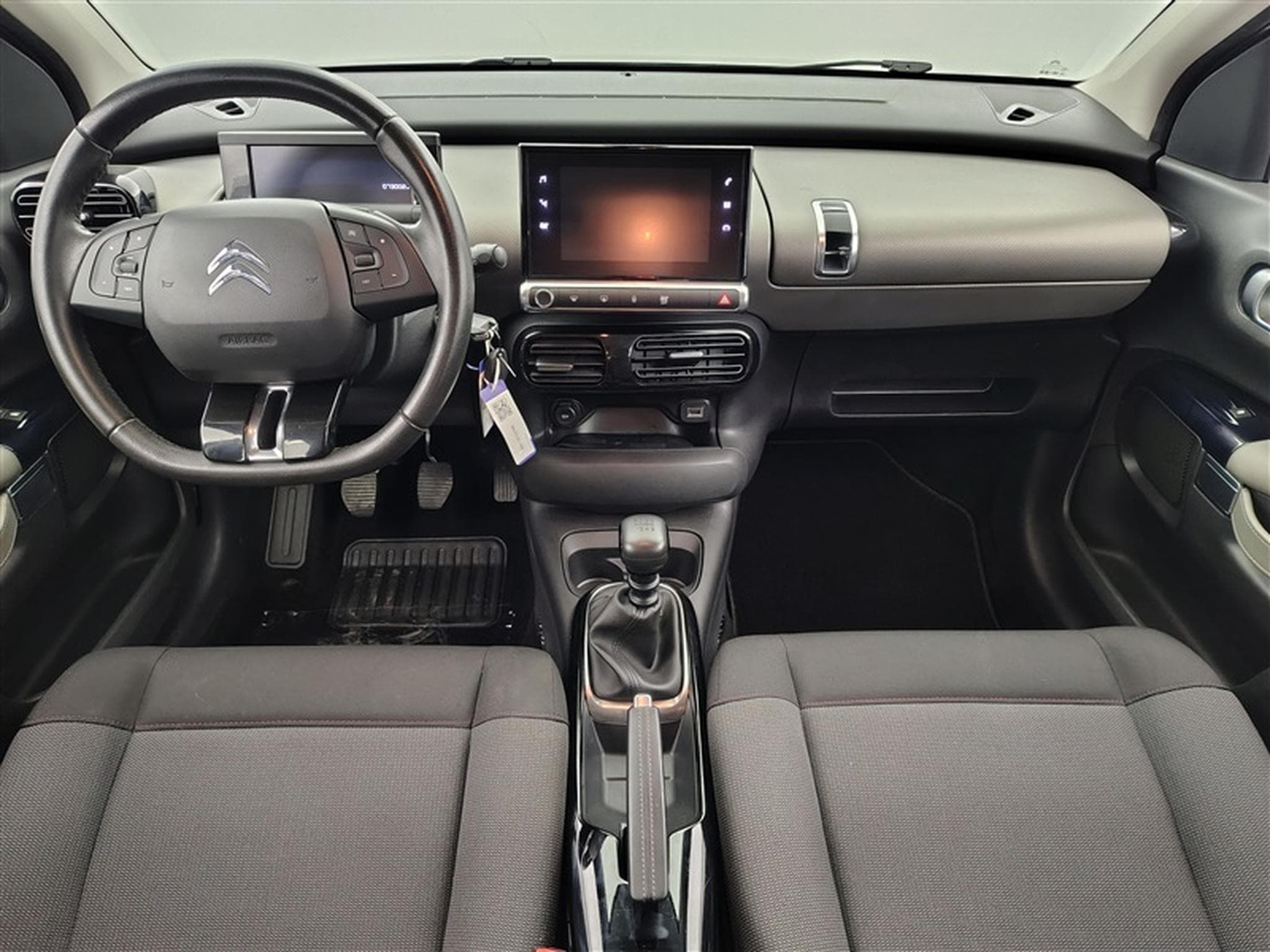 Citroën C4 Cactus 1.5 BlueHDi Feel NAVI / PDC AV+AR (2020) - Photo 8
