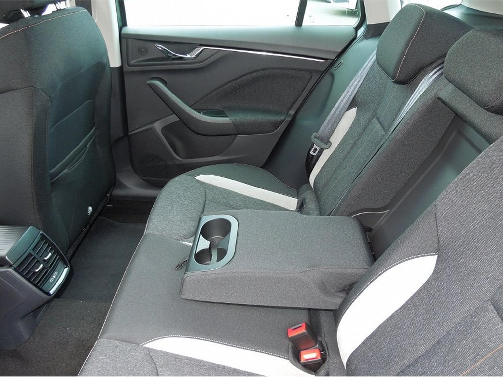 Skoda Kamiq (2026) - Foto 11