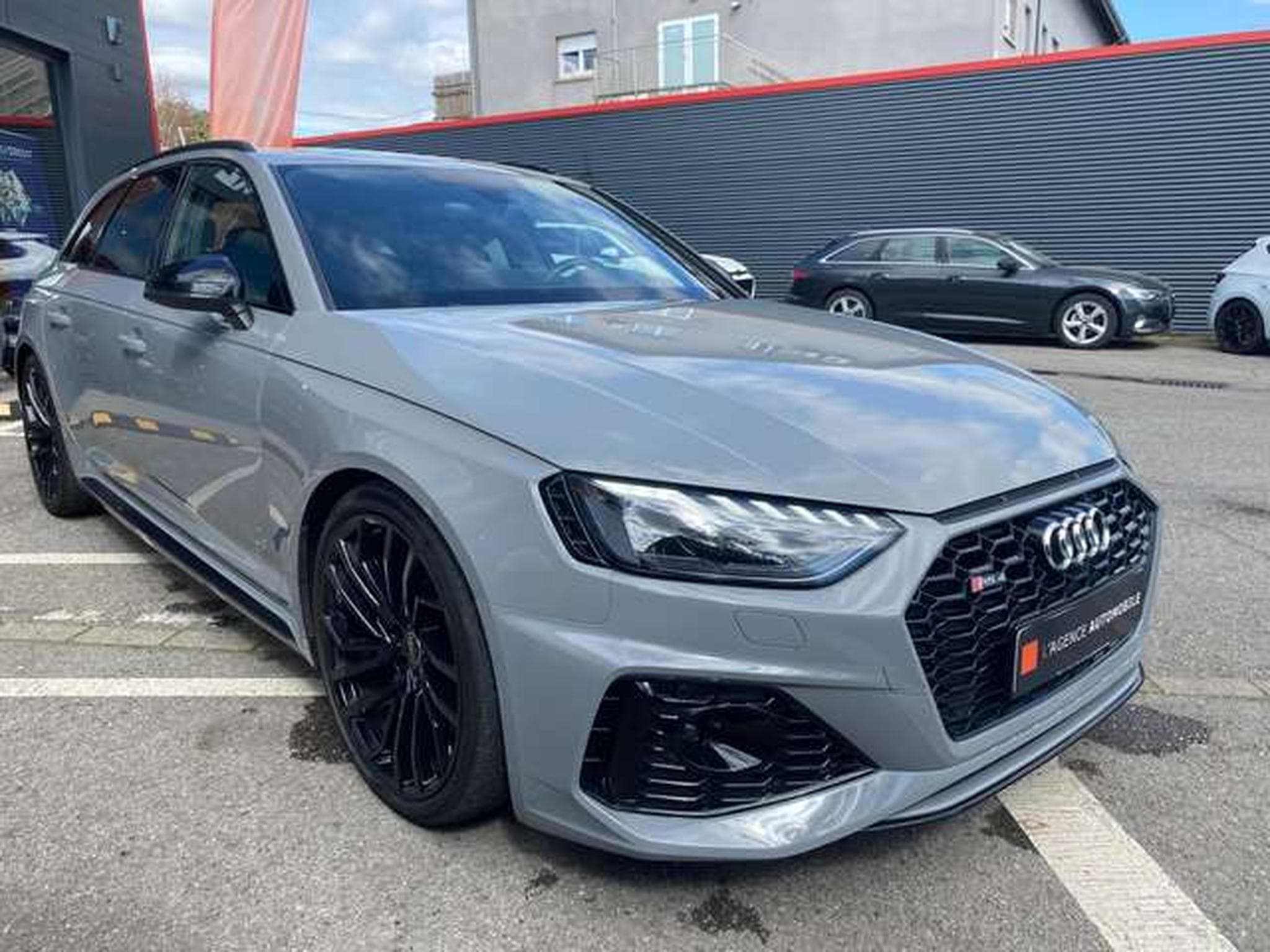 Audi RS4 RS4 Avant Quattro Gris Nardo Jusqu'à 36 mois de garantie (2023) - Photo 4