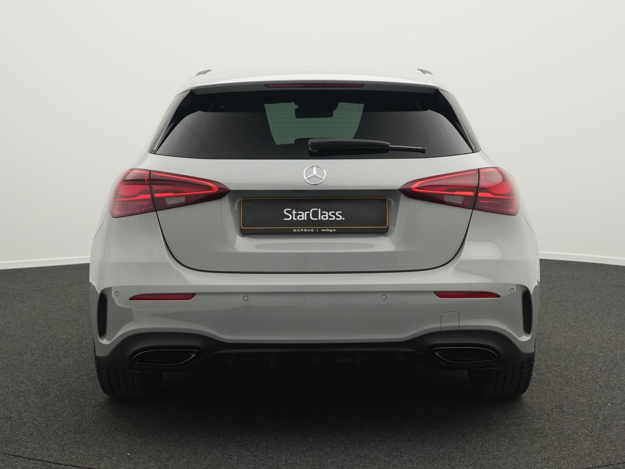 Mercedes A 200 d AMG-Line Multi+Night+Kamera+Ambi (2025) - Photo 4