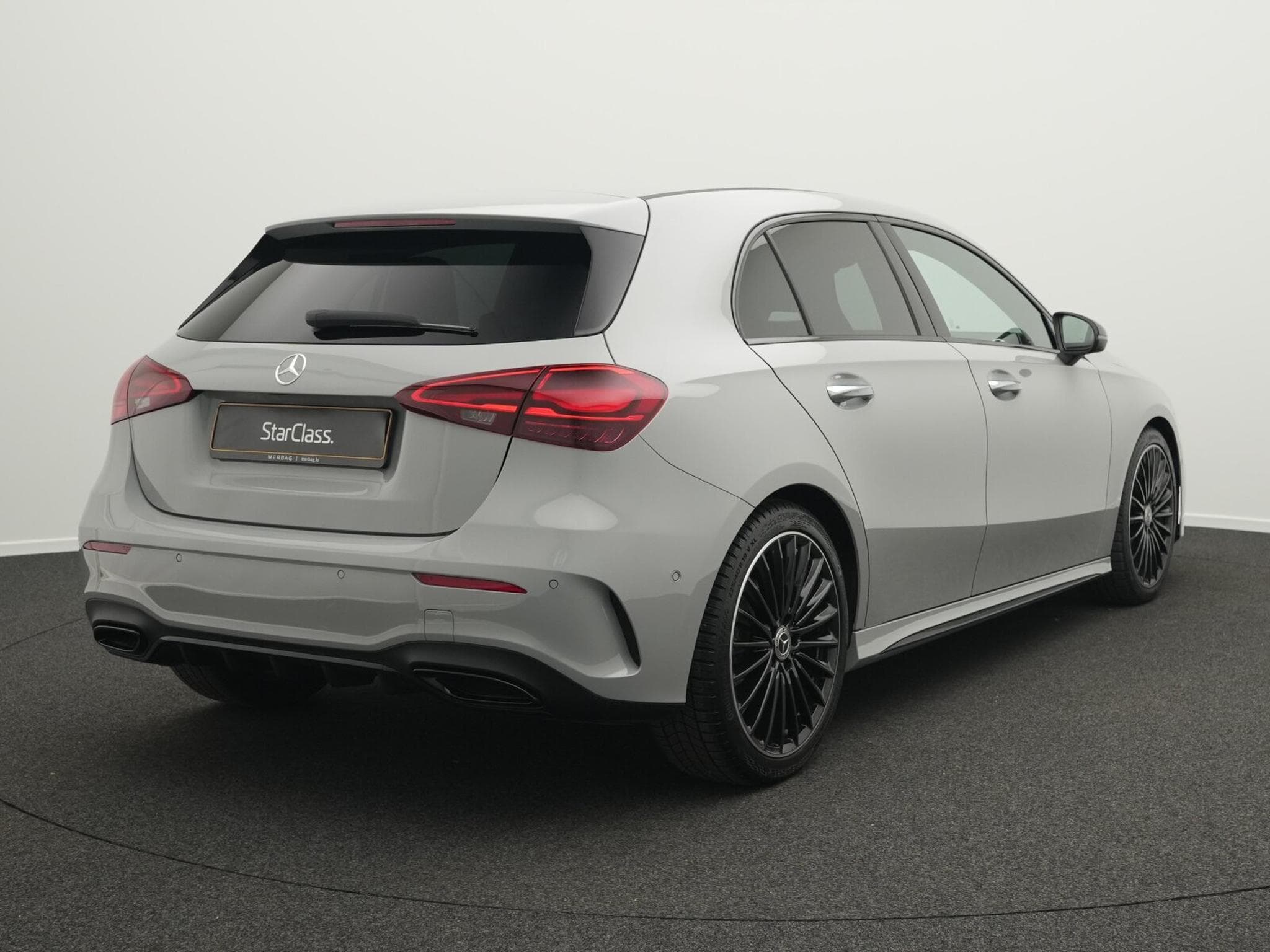 Mercedes A 200 d AMG-Line Multi+Night+Kamera+Ambi (2025) - Photo 3