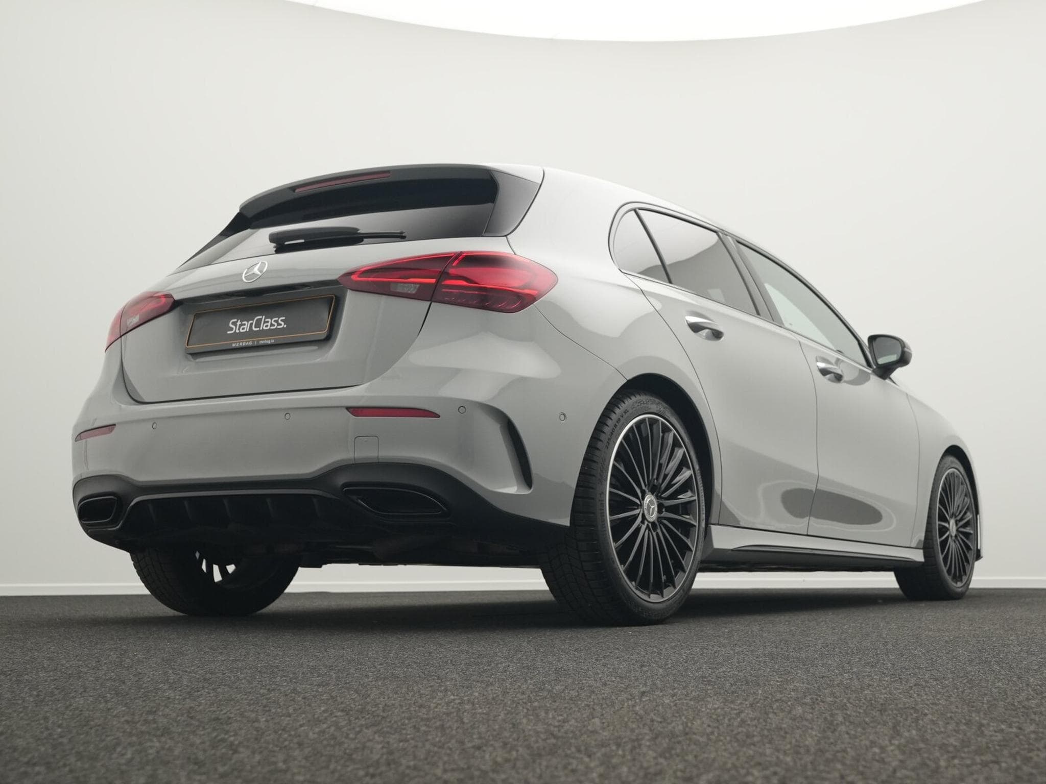 Mercedes A 200 d AMG-Line Multi+Night+Kamera+Ambi (2025) - Photo 11