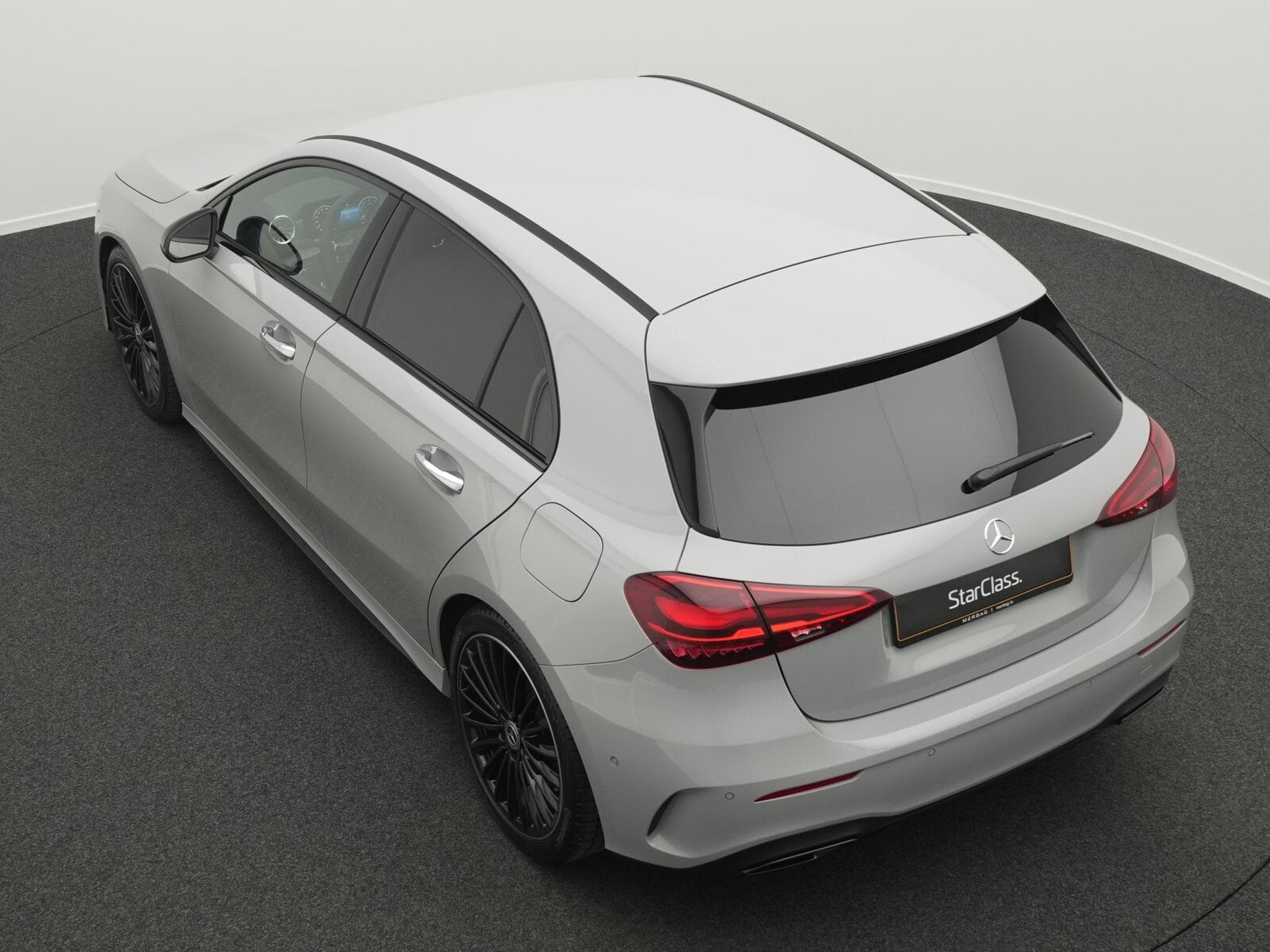 Mercedes A 200 d AMG-Line Multi+Night+Kamera+Ambi (2025) - Photo 13