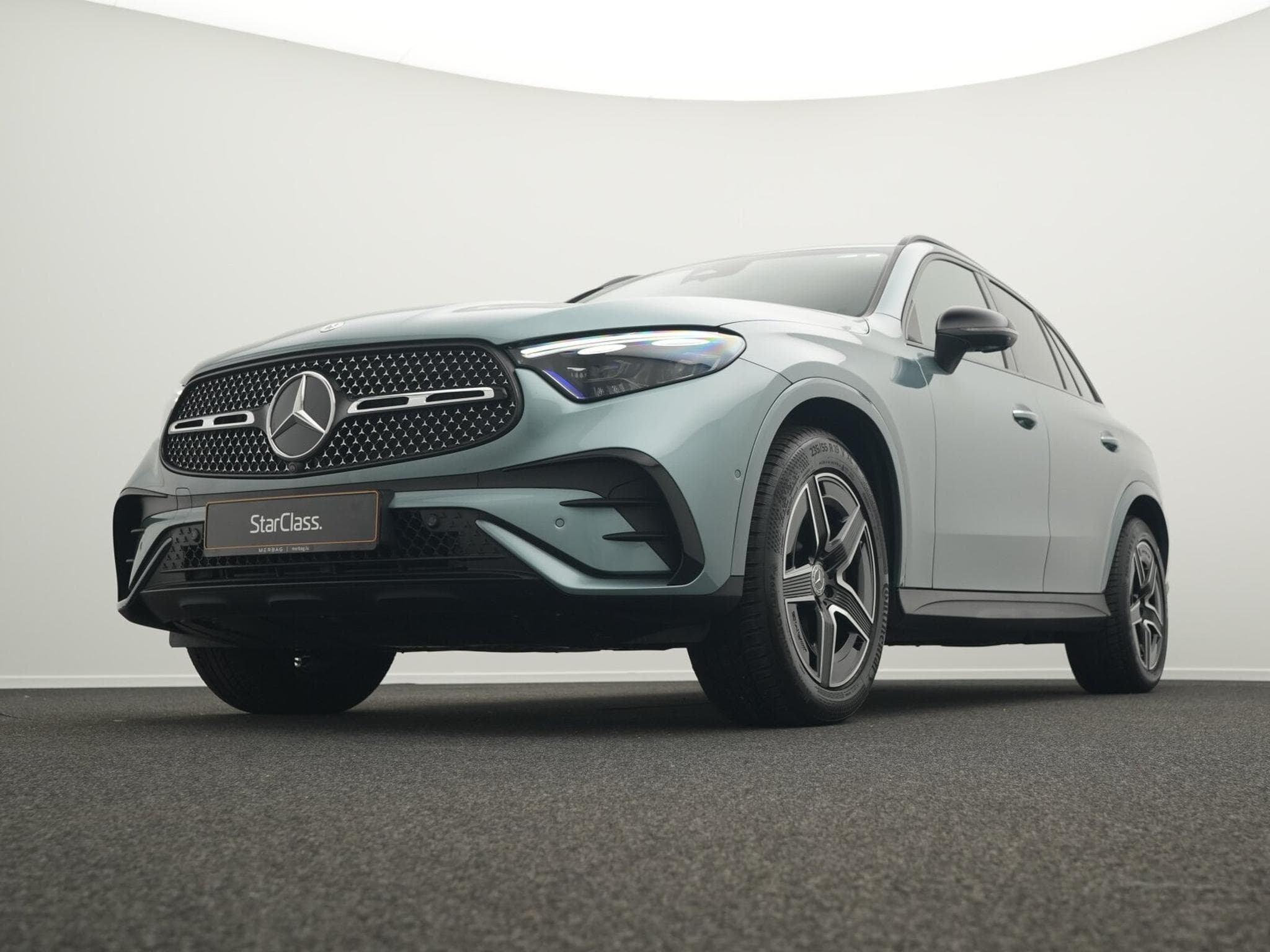 Mercedes GLC 300 d 4M AMG-Line Digital+AHK+19"+Night+Memo (2025) - Photo 10