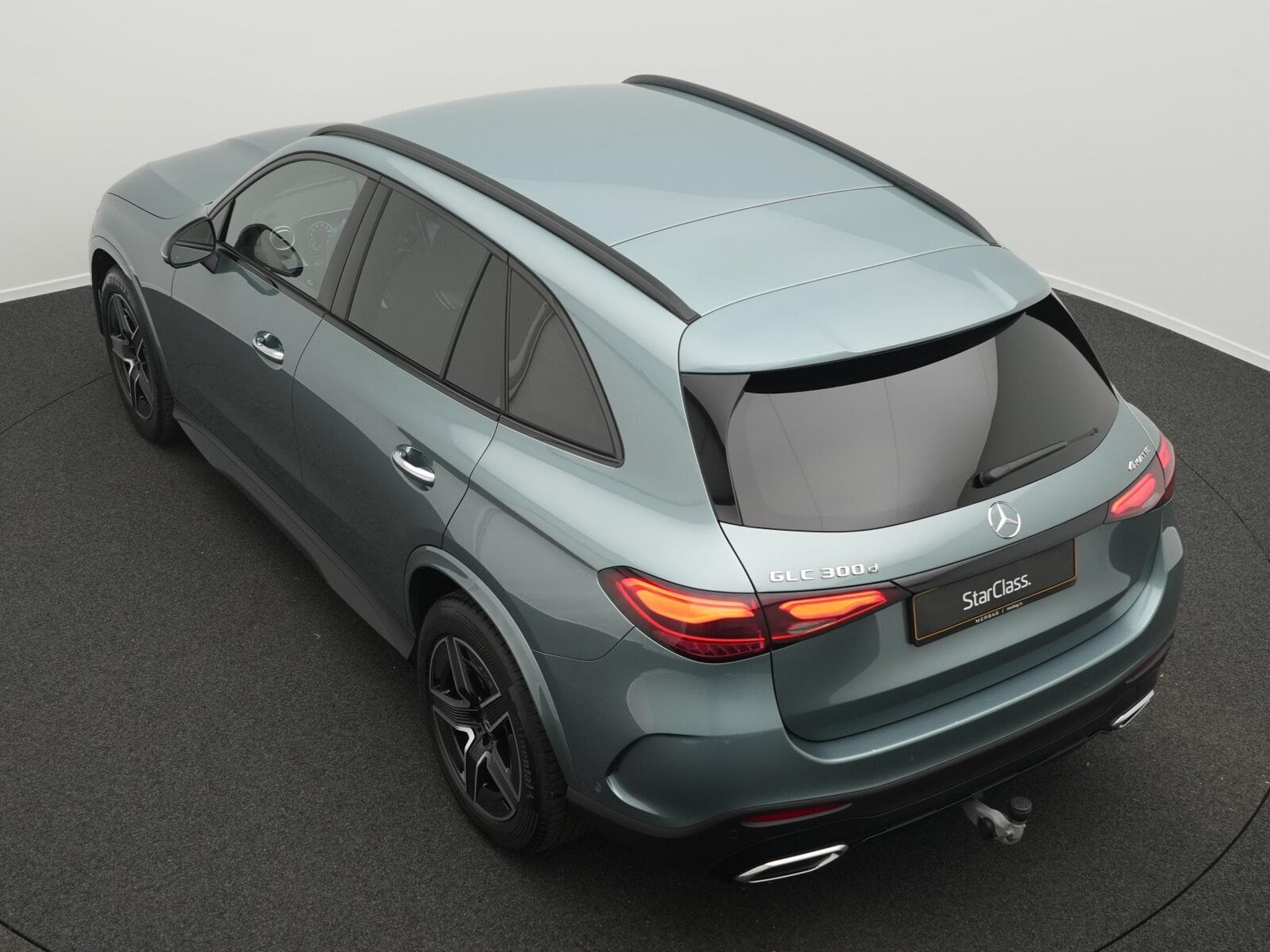 Mercedes GLC 300 d 4M AMG-Line Digital+AHK+19"+Night+Memo (2025) - Photo 13