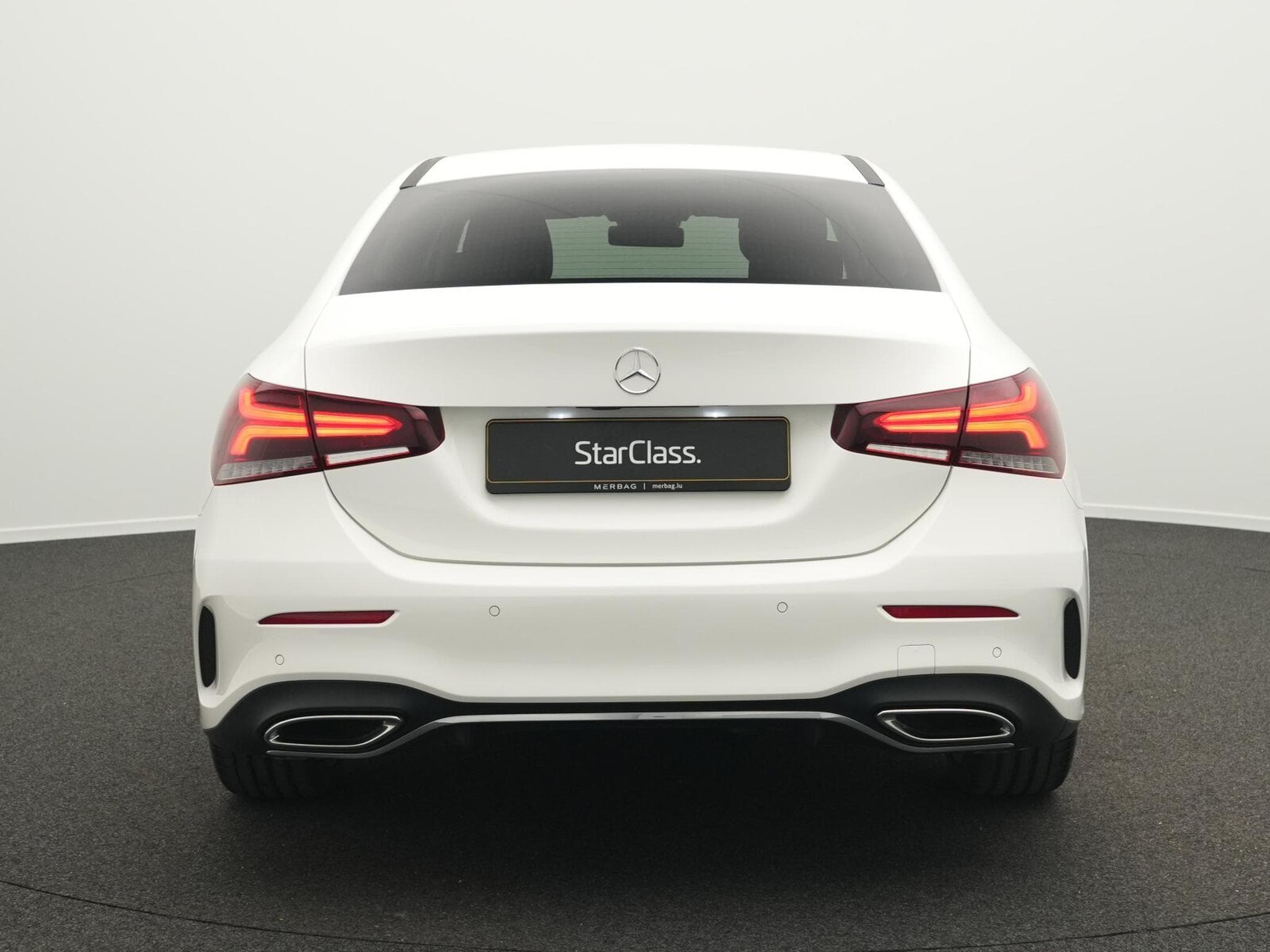 Mercedes A 200 4MATIC Limousine (2023) - Photo 4