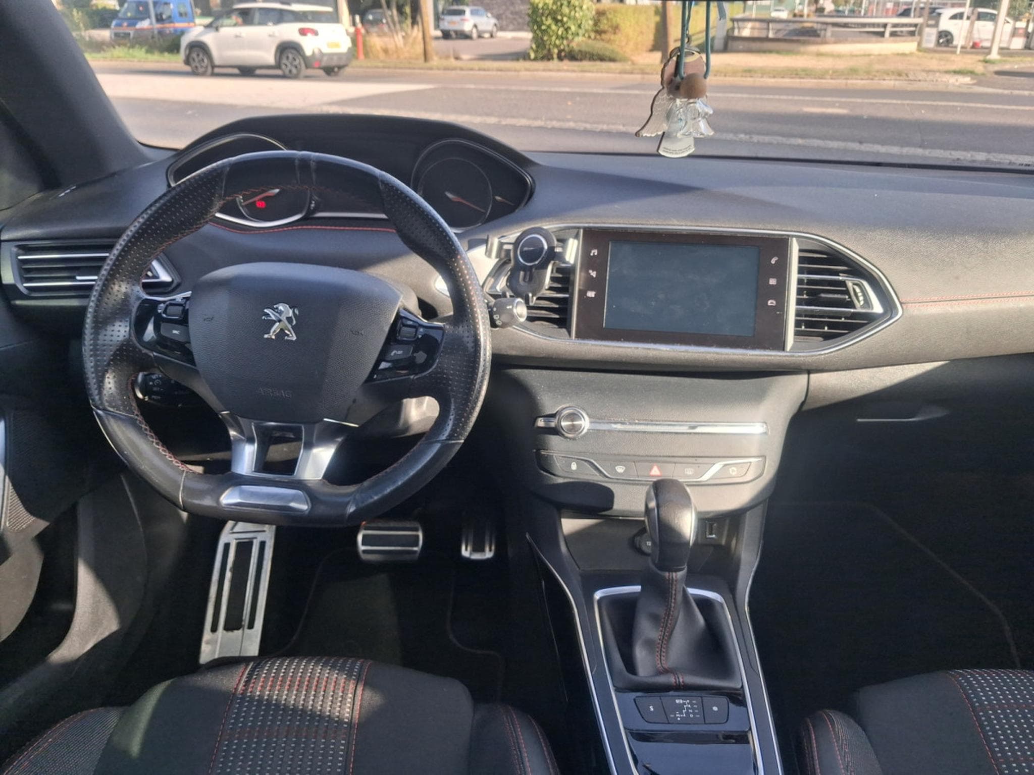 Peugeot 308 1.6 HDI SW GT-LINE BOITE AUTO *GARANTIE 36 MOIS* (2018) - Photo 8