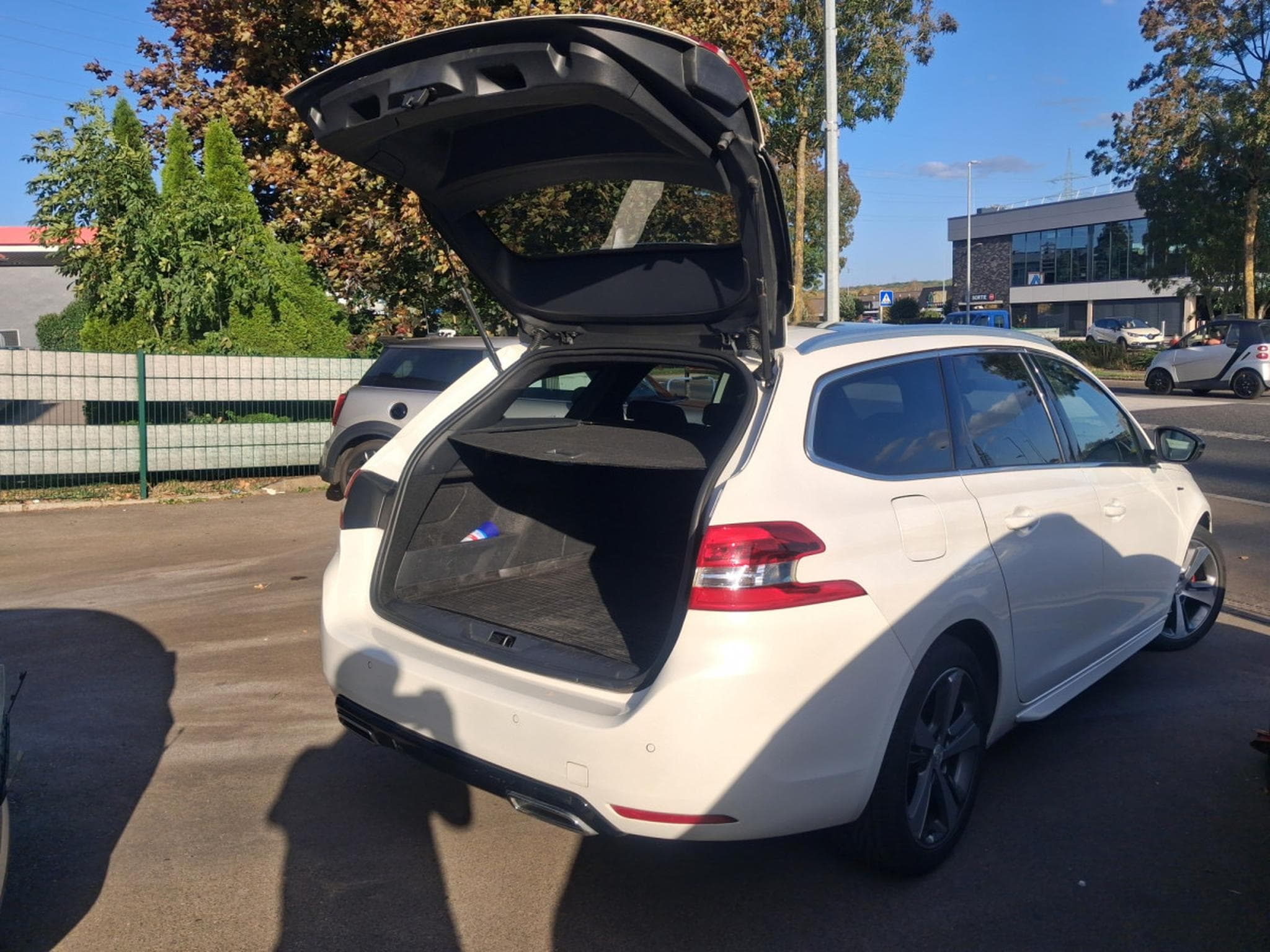 Peugeot 308 1.6 HDI SW GT-LINE BOITE AUTO *GARANTIE 36 MOIS* (2018) - Photo 9