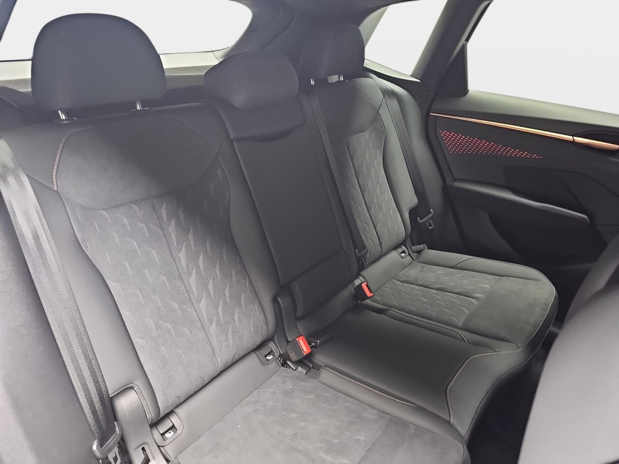 Cupra Terramar 1.5 eTSI DSG 150 (2026) - Photo 17