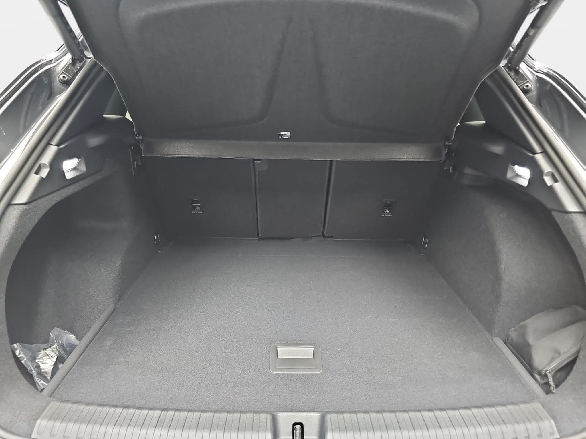Cupra Terramar 1.5 eTSI DSG 150 (2026) - Photo 14