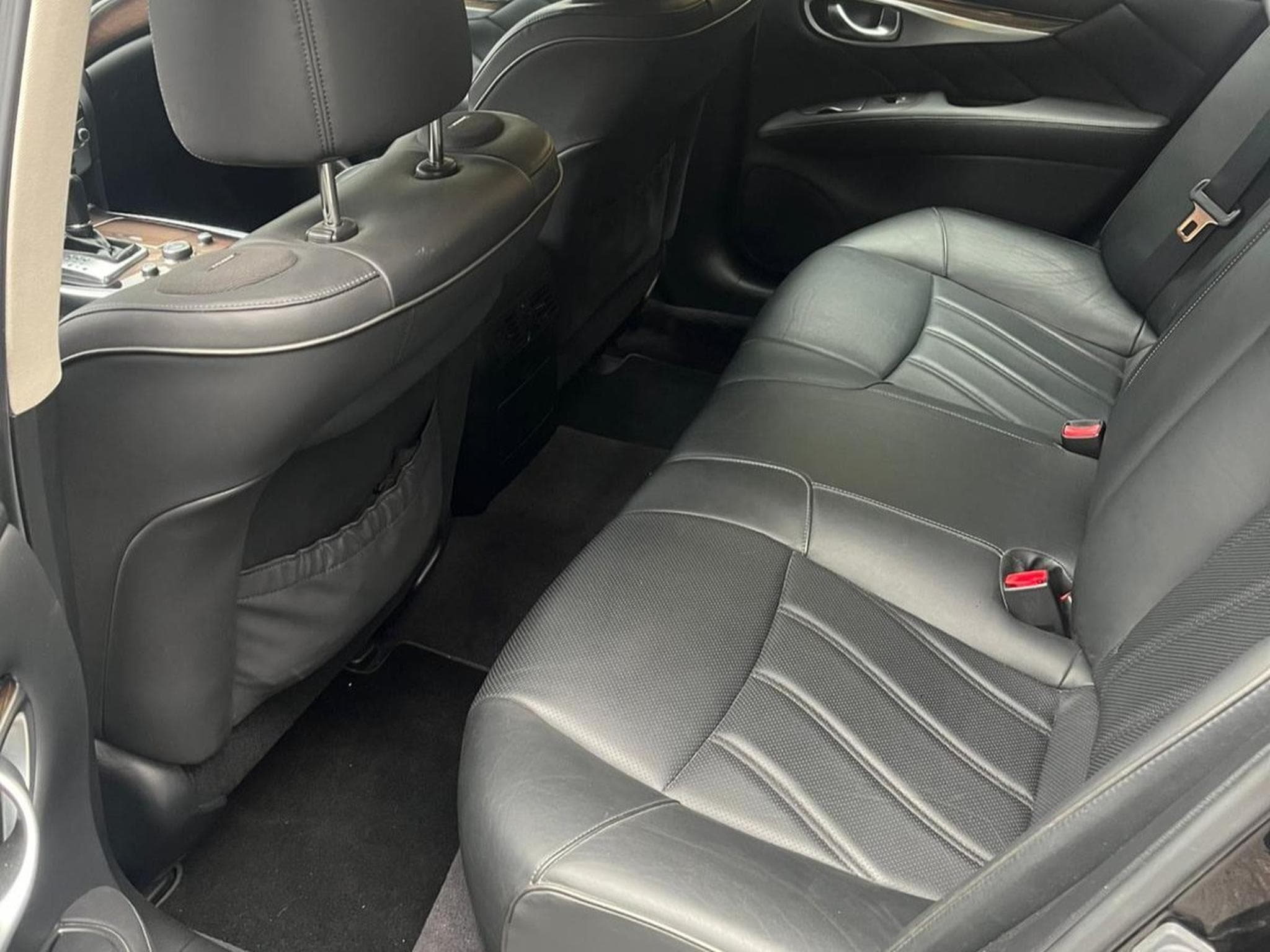 Infiniti M M35 hybrid S (2013) - Photo 3