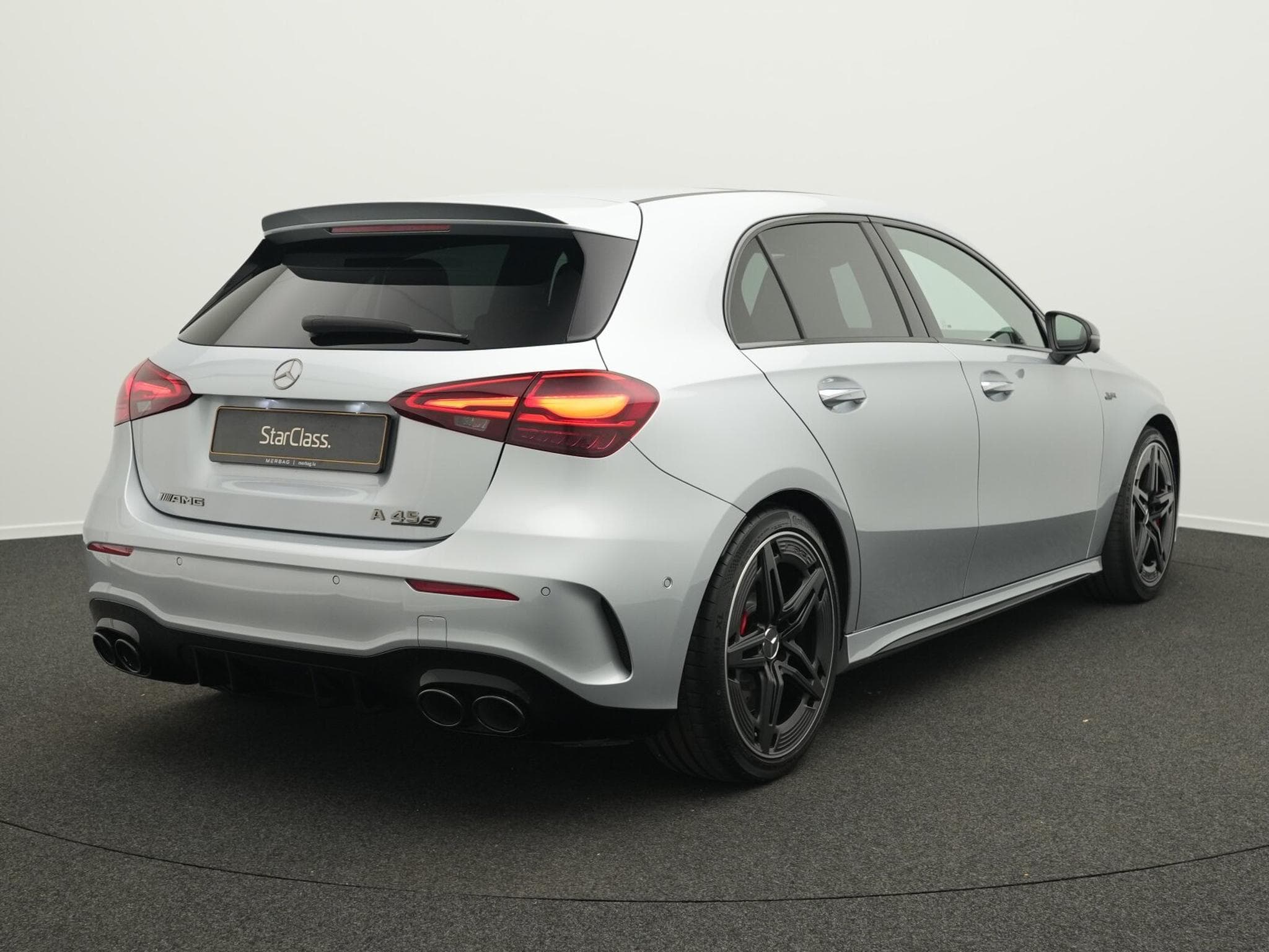 Mercedes A 45 AMG A 45 S AMG 4MATIC Multi+360°+Pano+Headup+ (2025) - Photo 3