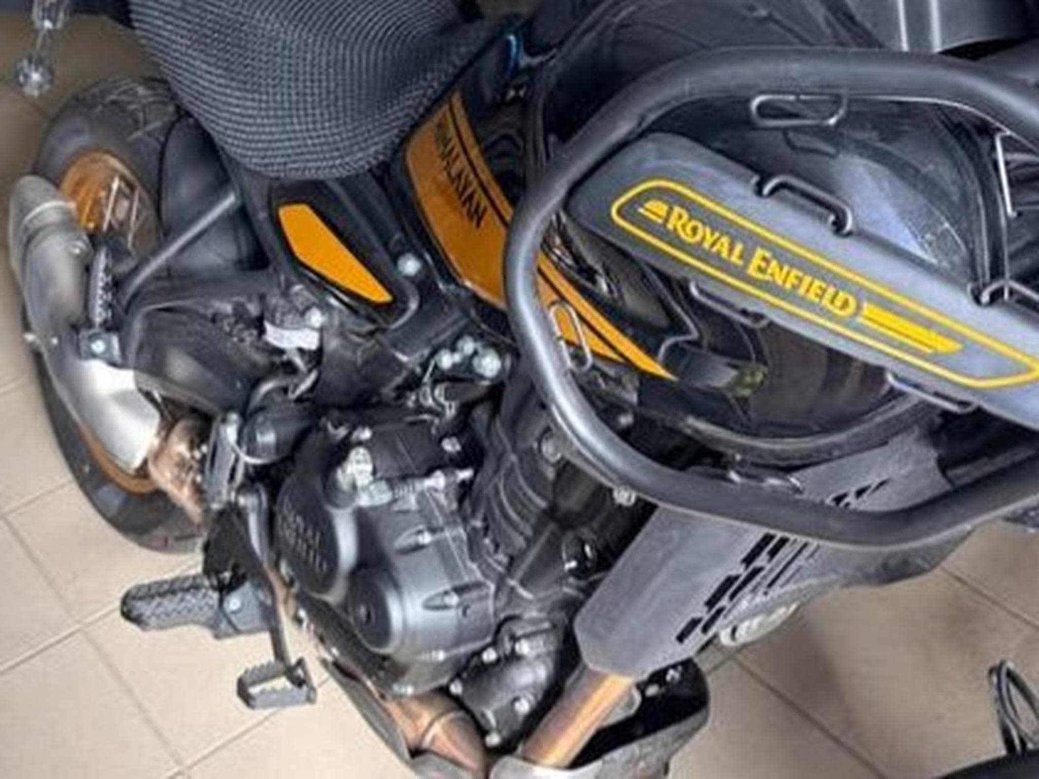 Royal Enfield Himalayan 2024 Royal Enfield Himalayan 450 Black (2024) - Photo 3