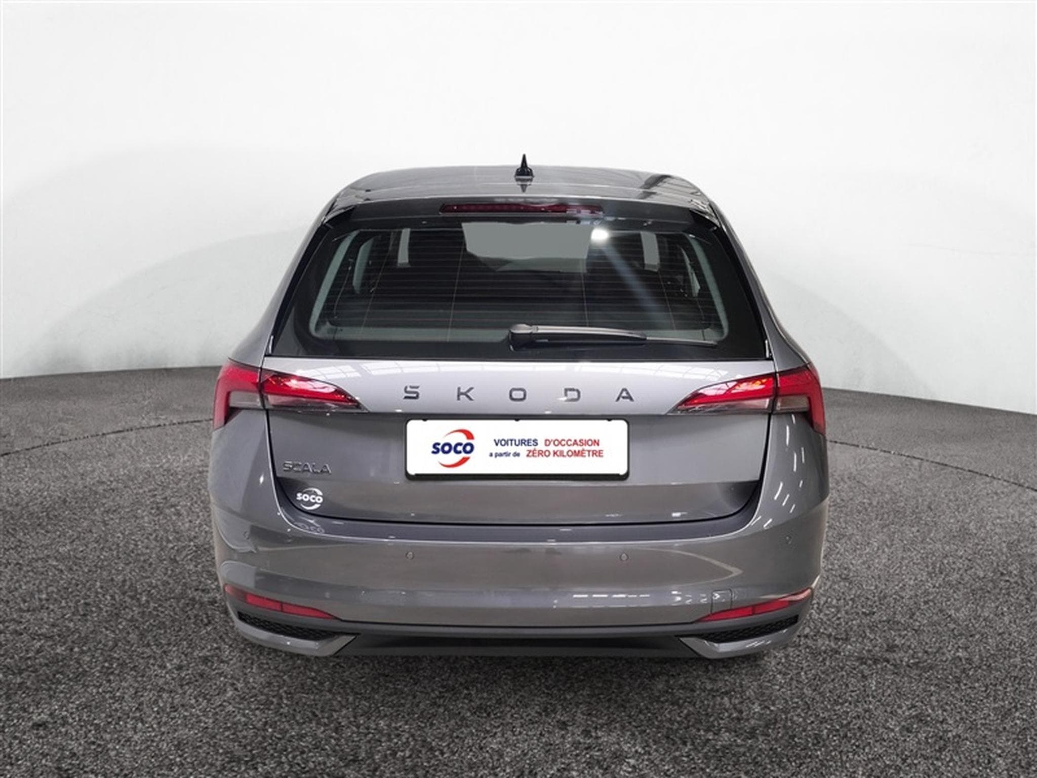 Skoda Scala 1.0 TSI 95cv Clever CARPLAY / FULL LED / PDC AR (2026) - Photo 5