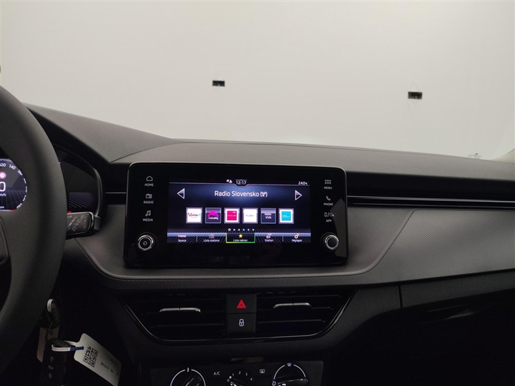 Skoda Scala 1.0 TSI 95cv Clever CARPLAY / FULL LED / PDC AR (2026) - Photo 11