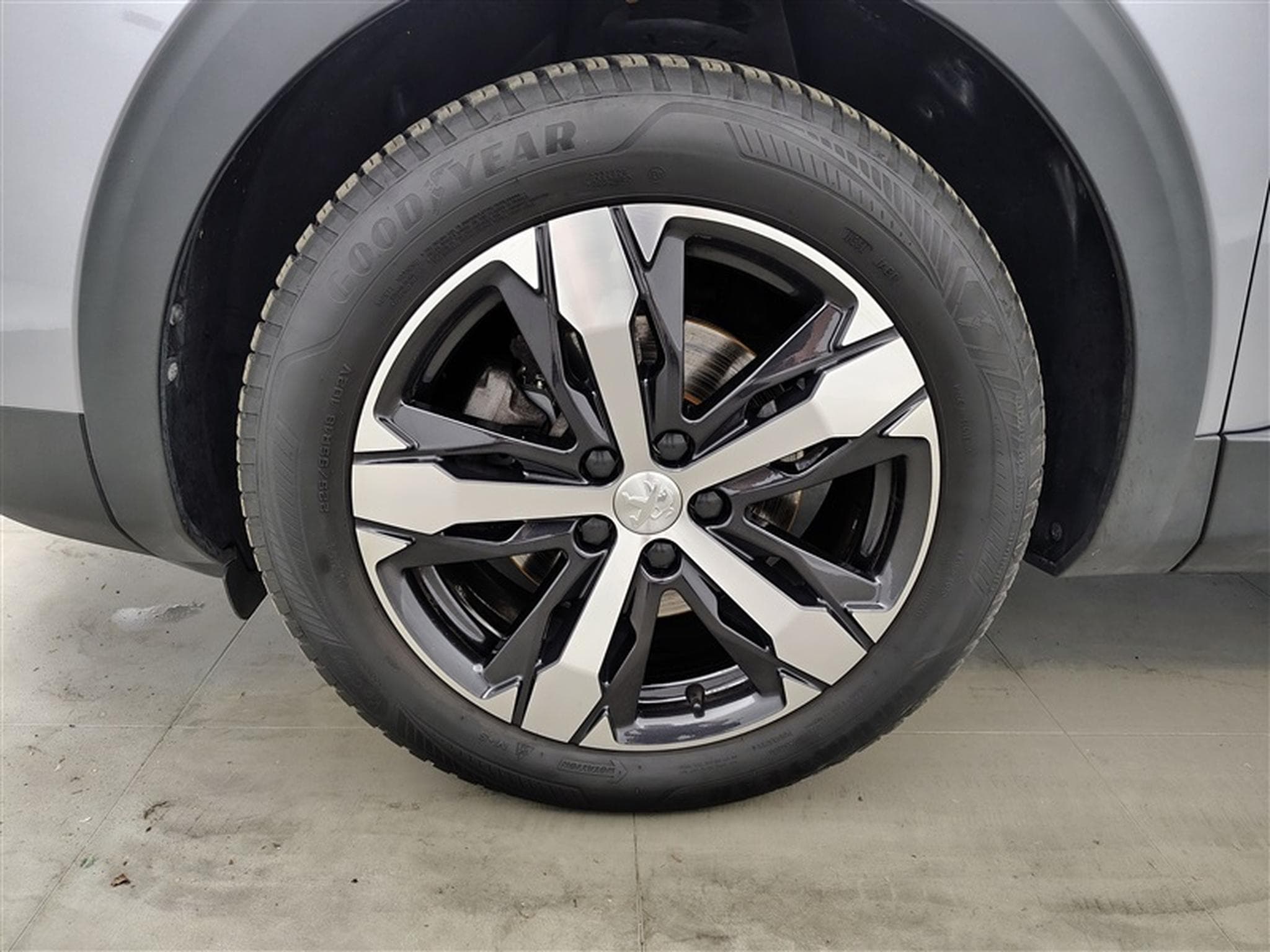 Peugeot 3008 1.2 PureTech Allure Pack (EU6.4) (2023) - Photo 6