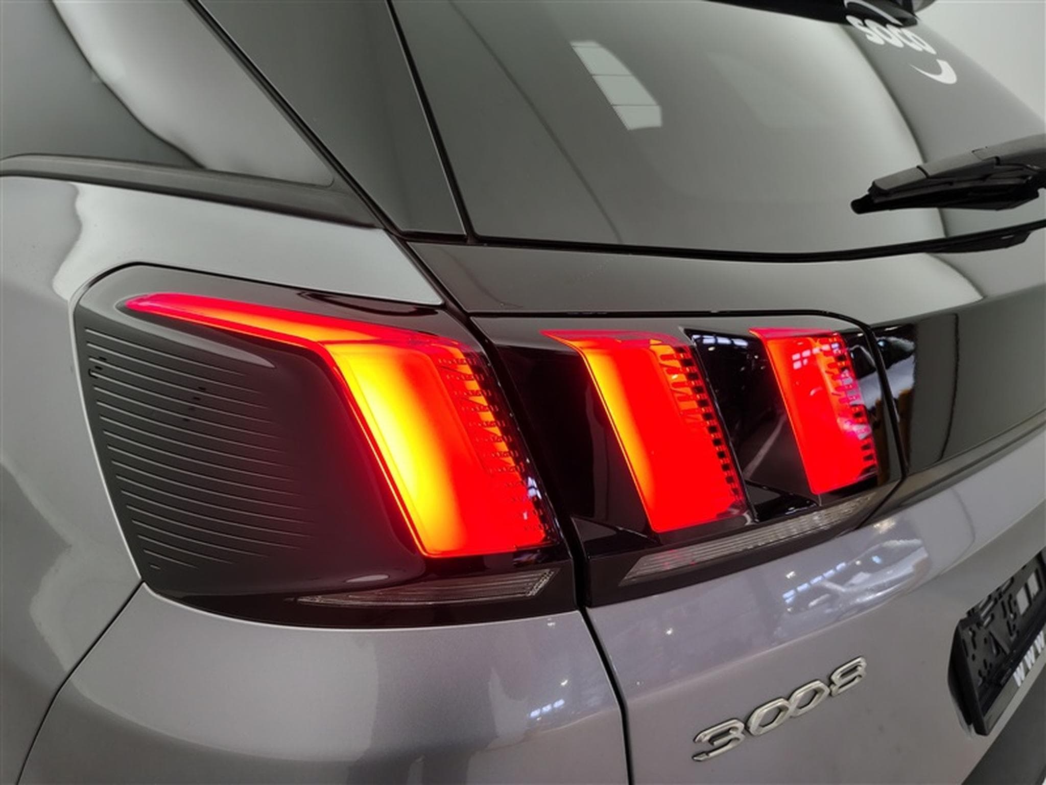 Peugeot 3008 1.2 PureTech Allure Pack (EU6.4) (2023) - Photo 16