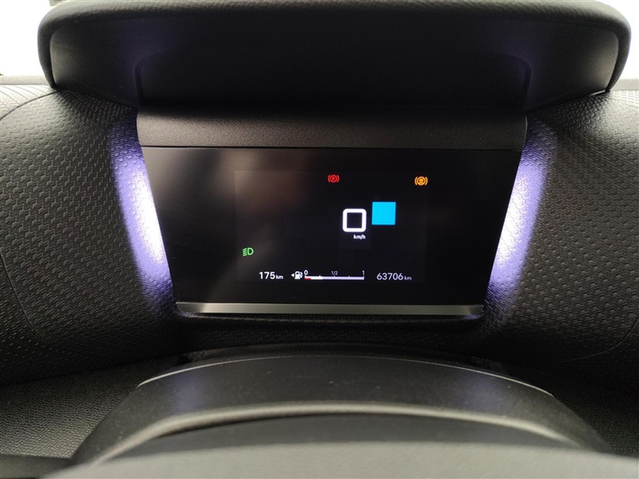 Citroën C4 1.2 PureTech Shine Pack CUIR/NAVI/FULL LED (2023) - Photo 10
