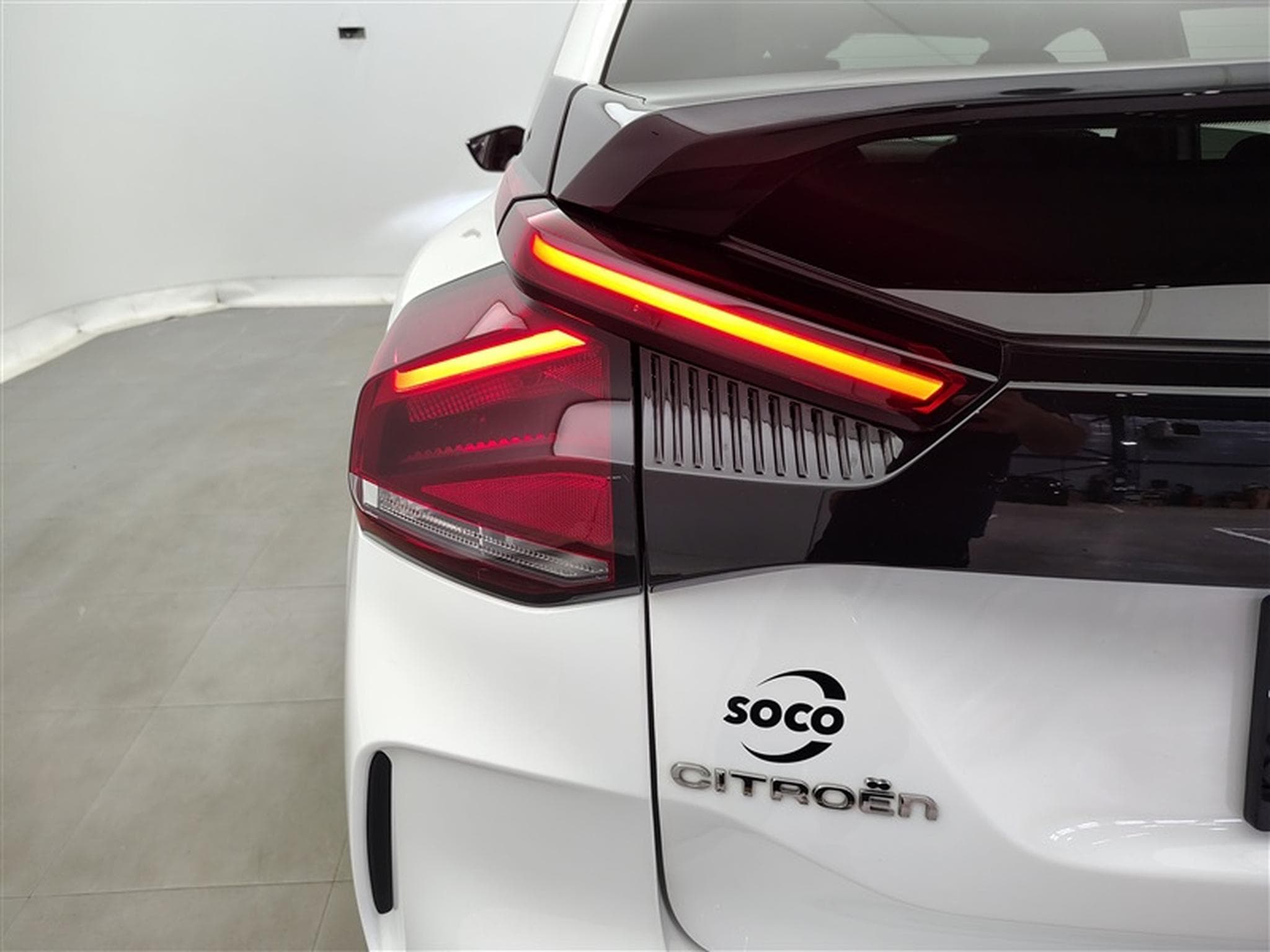 Citroën C4 1.2 PureTech Shine Pack CUIR/NAVI/FULL LED (2023) - Photo 16