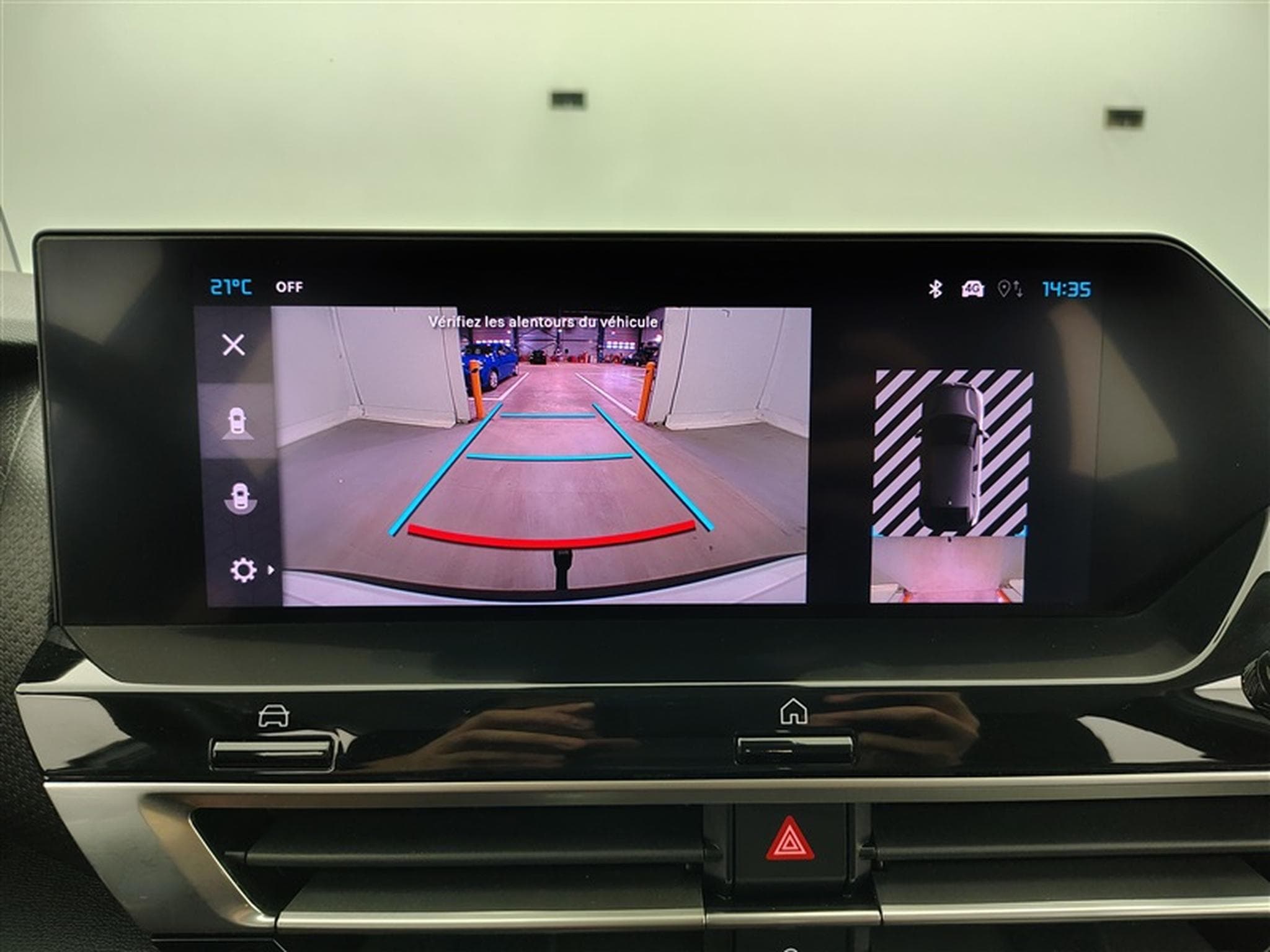 Citroën C4 1.2 PureTech Shine Pack CUIR/NAVI/FULL LED (2023) - Photo 18