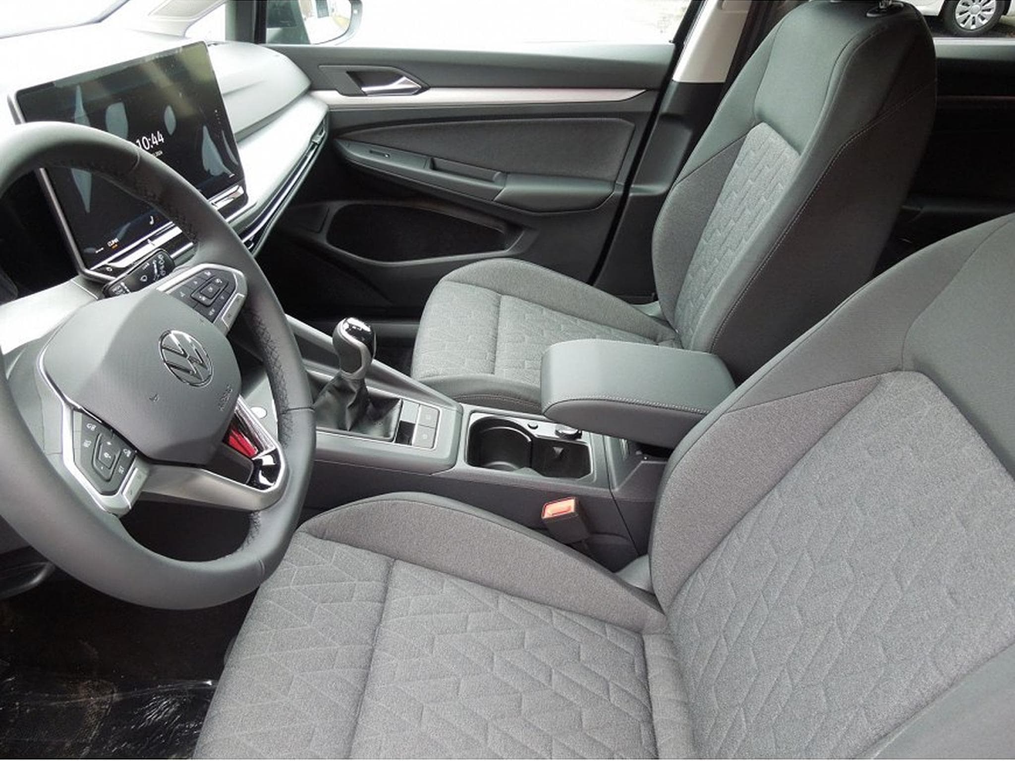 VW Golf (2026) - Photo 9