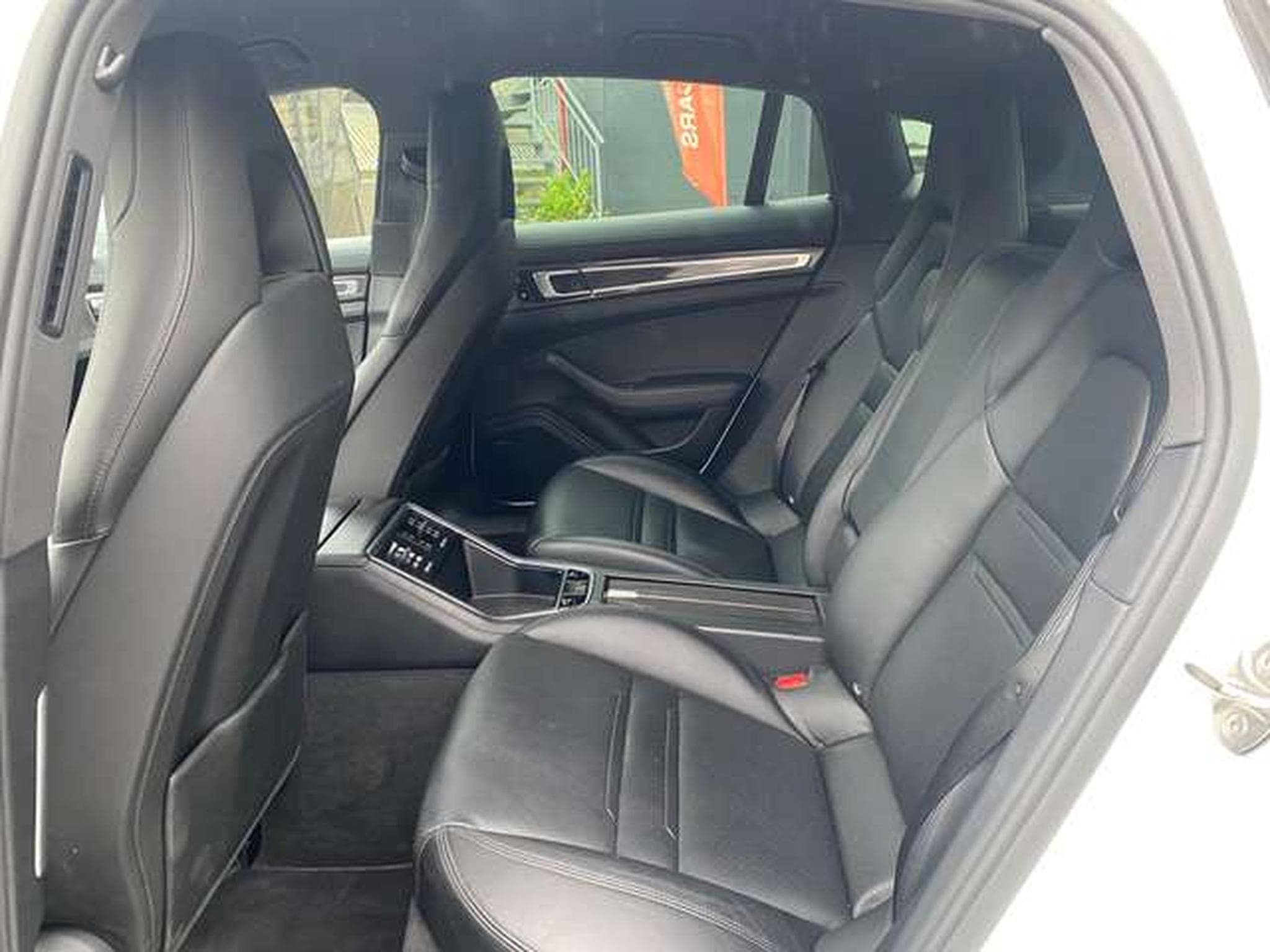 Porsche Panamera 4S V6 3.0 440ch PDK (2017) - Photo 18