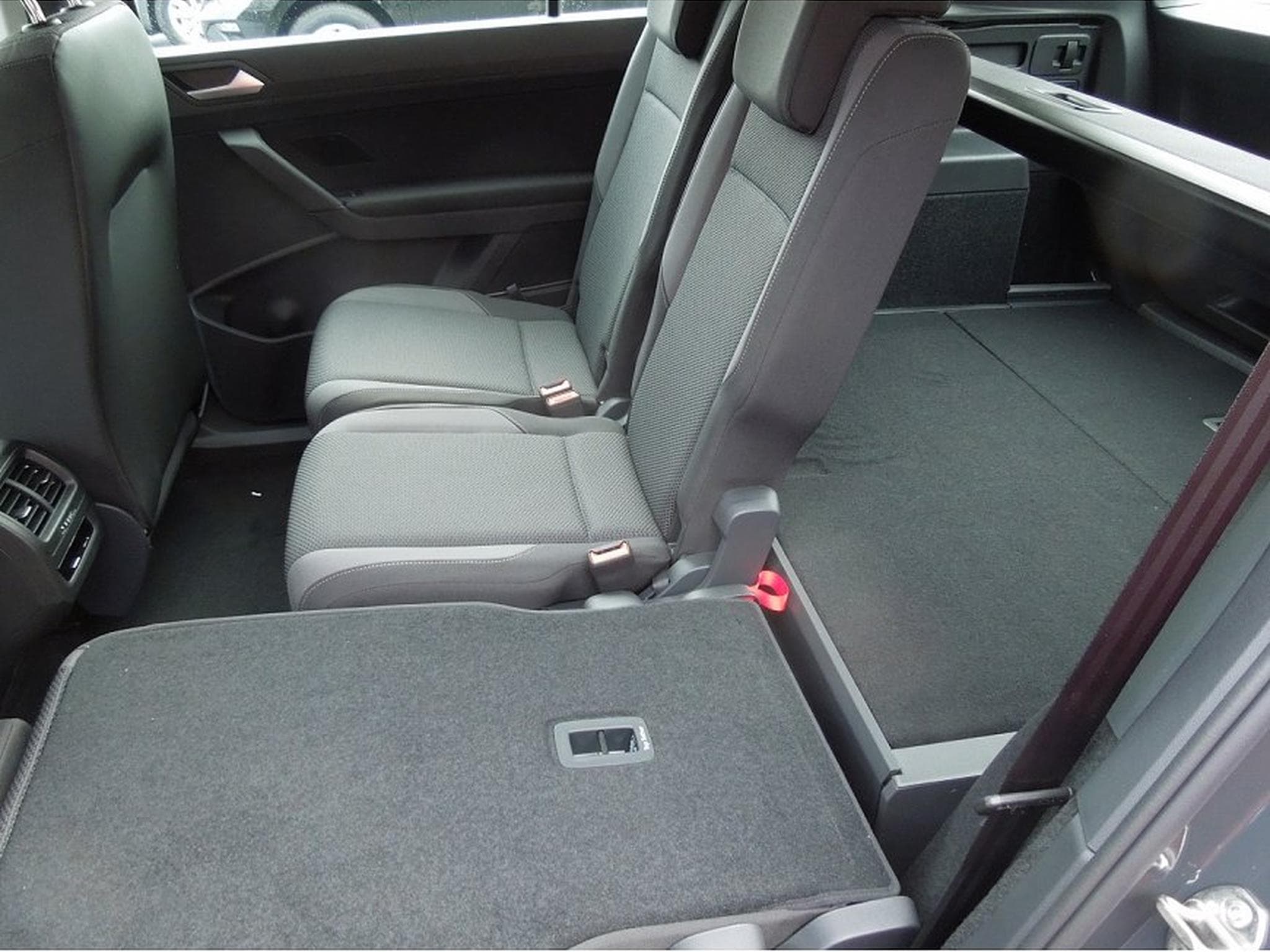 VW Touran (2026) - Photo 11