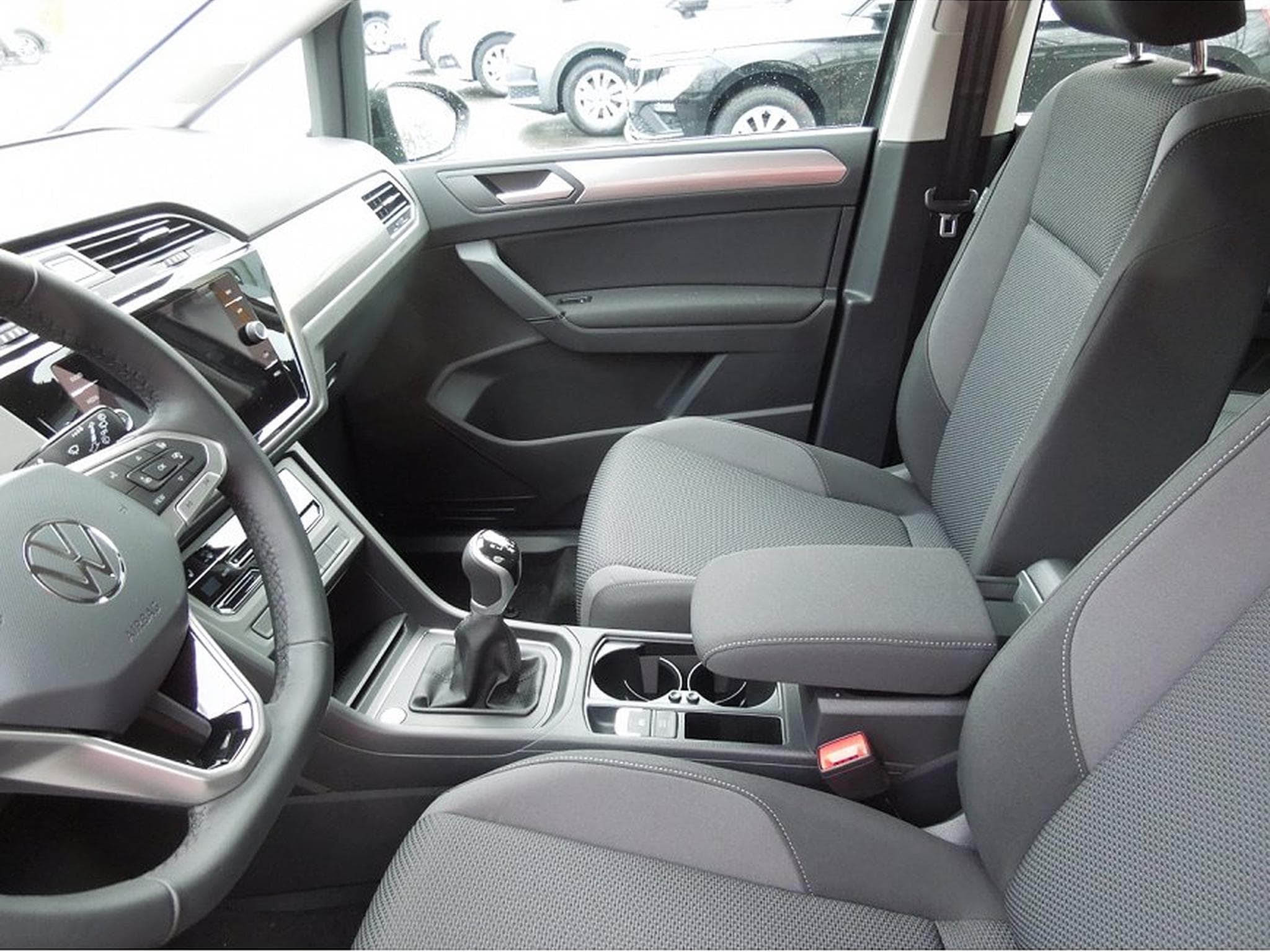 VW Touran (2026) - Photo 9