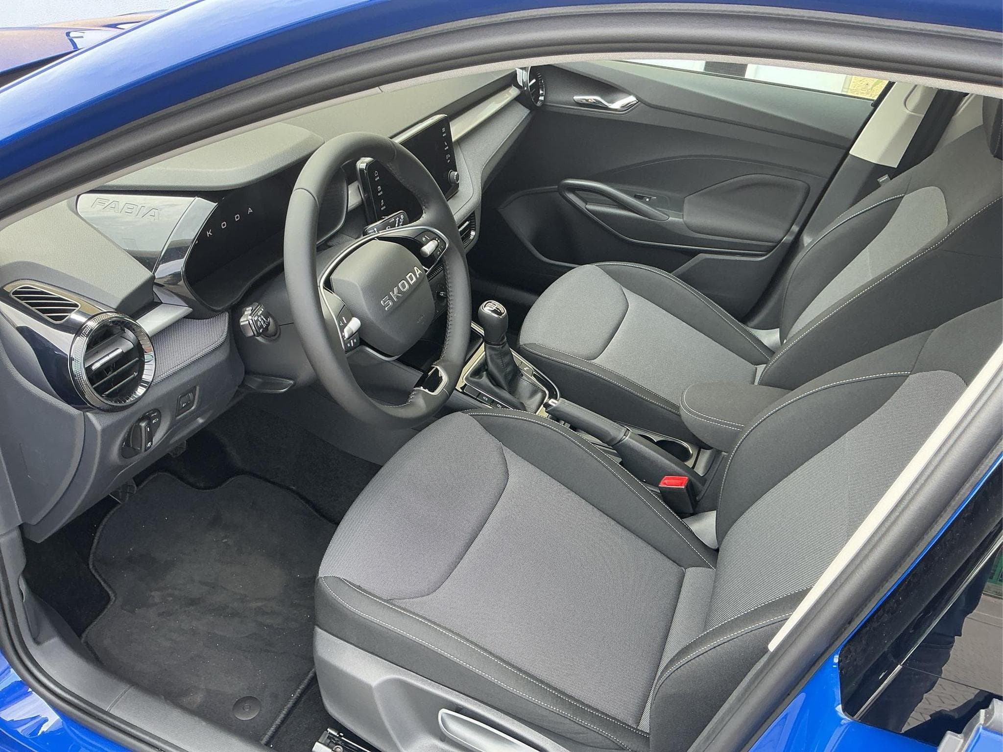 Skoda Fabia Classic 5J. Garantie (2026) - Photo 9