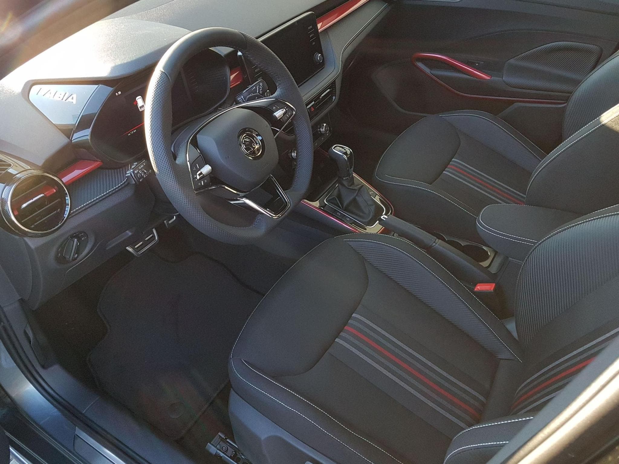 Skoda Fabia Monte Carlo (2026) - Photo 8