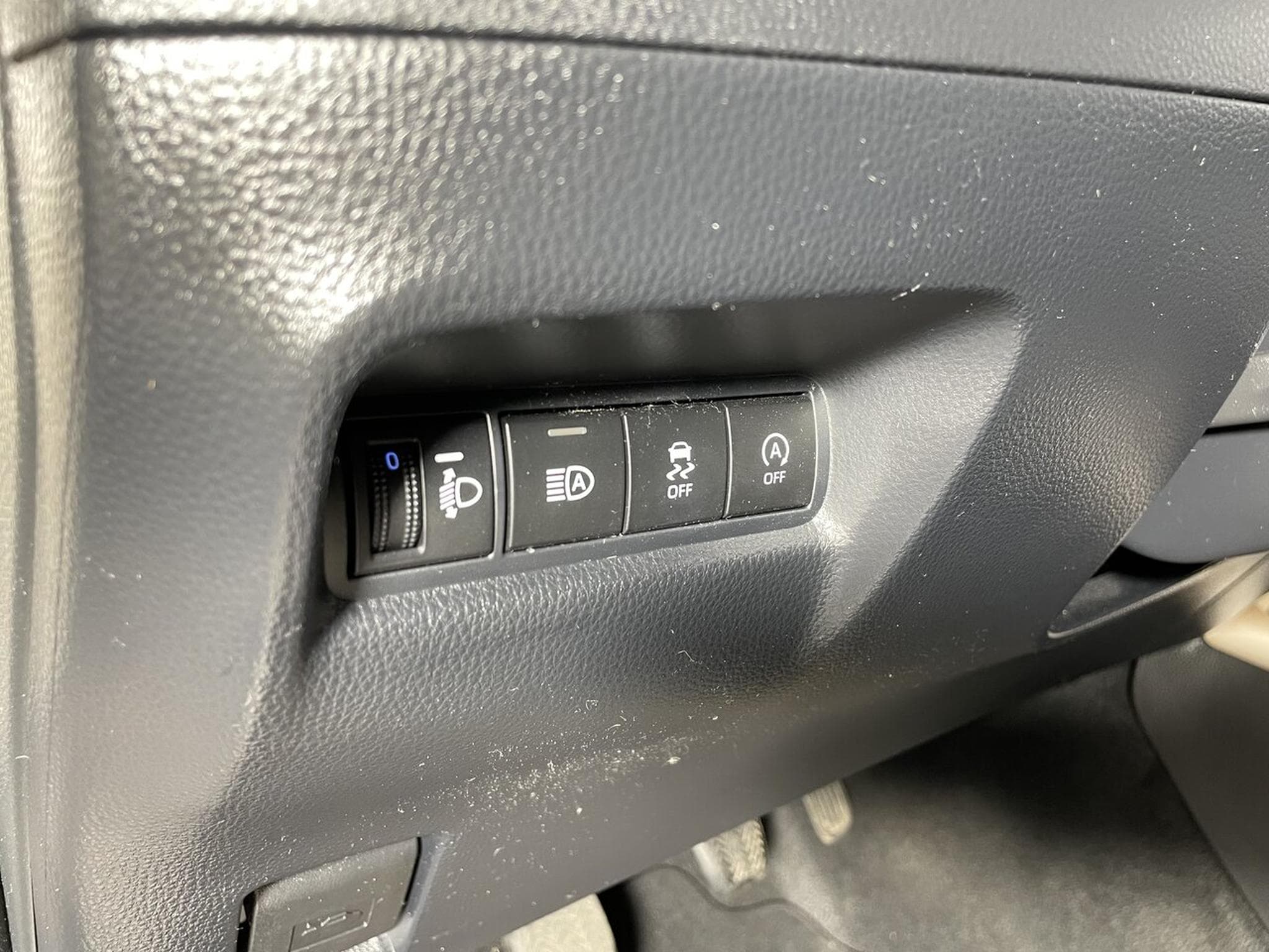 Toyota Aygo 1.0 VVT-I 72 DESIGN BLUETOOTH (2023) - Photo 6