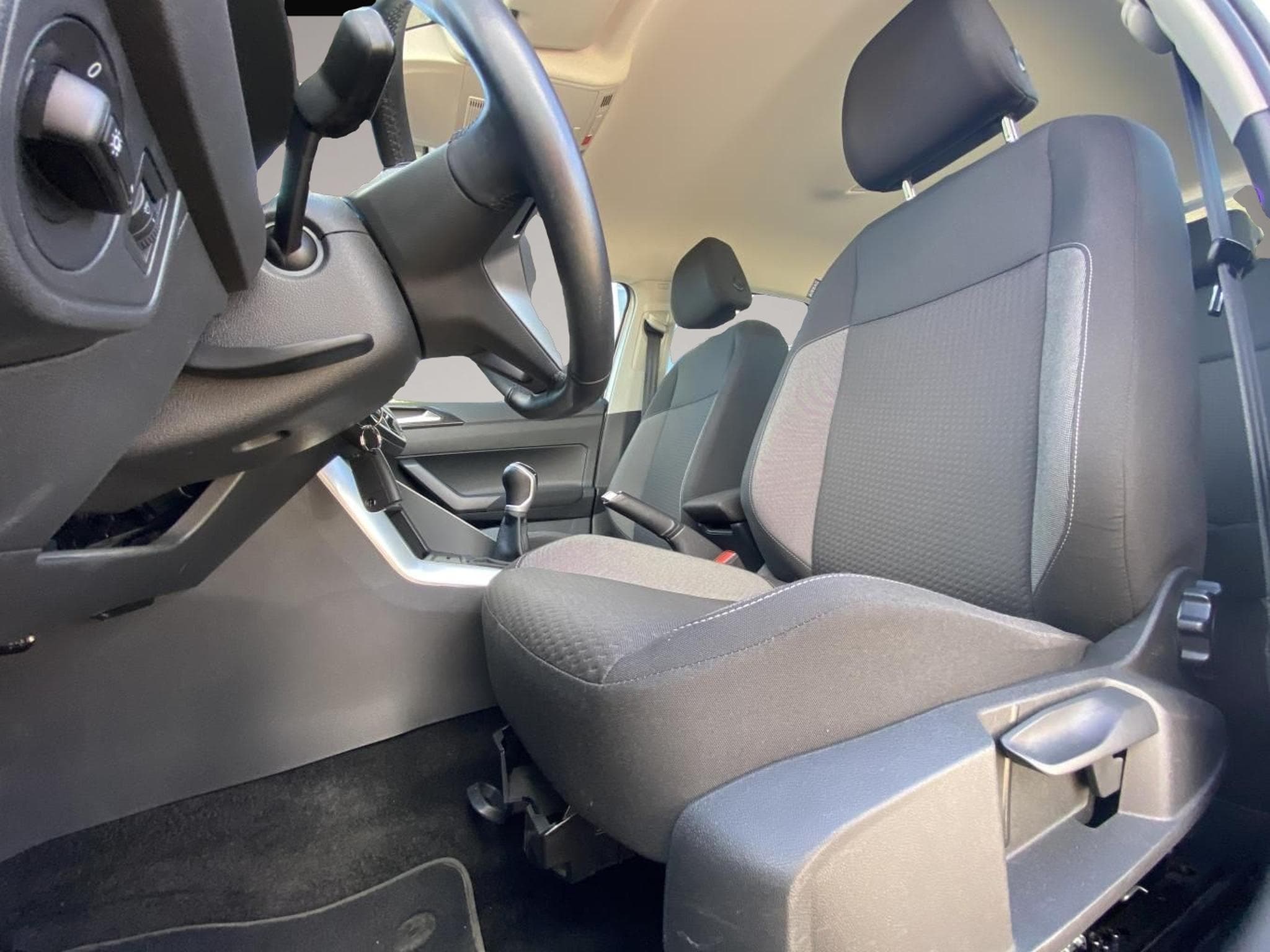 VW Polo (2023) - Photo 8