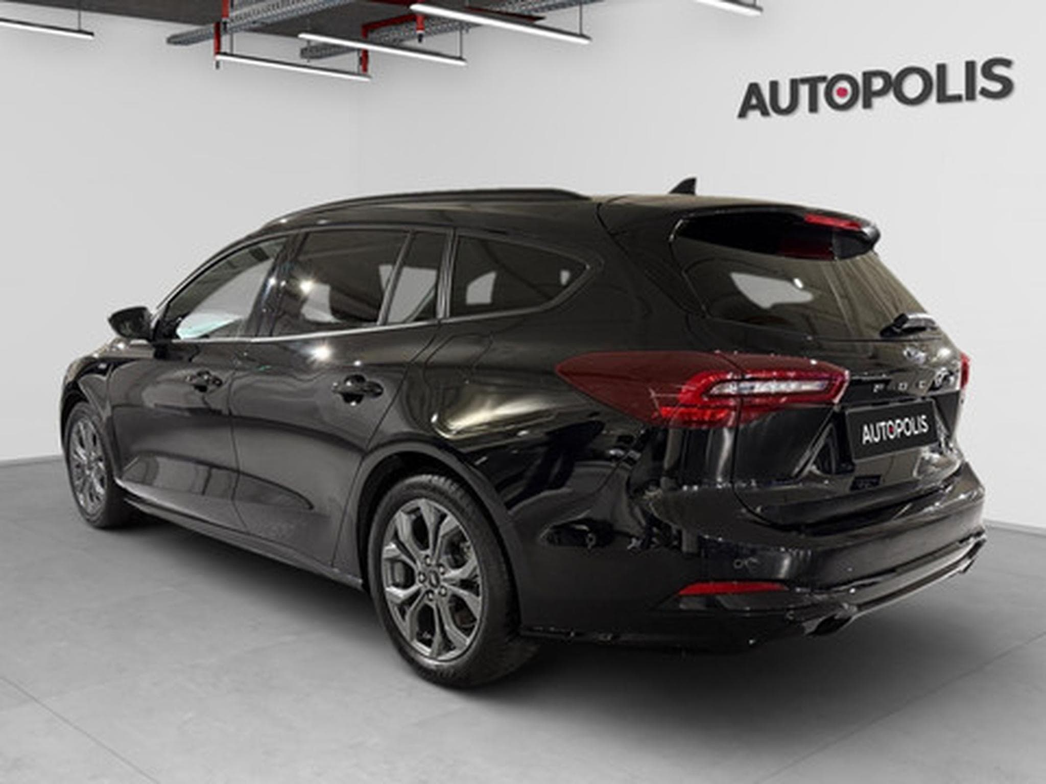 Ford Focus Clipper 1.0i EcoBoost MHEV 92kW ST-Line X (2023) - Photo 13