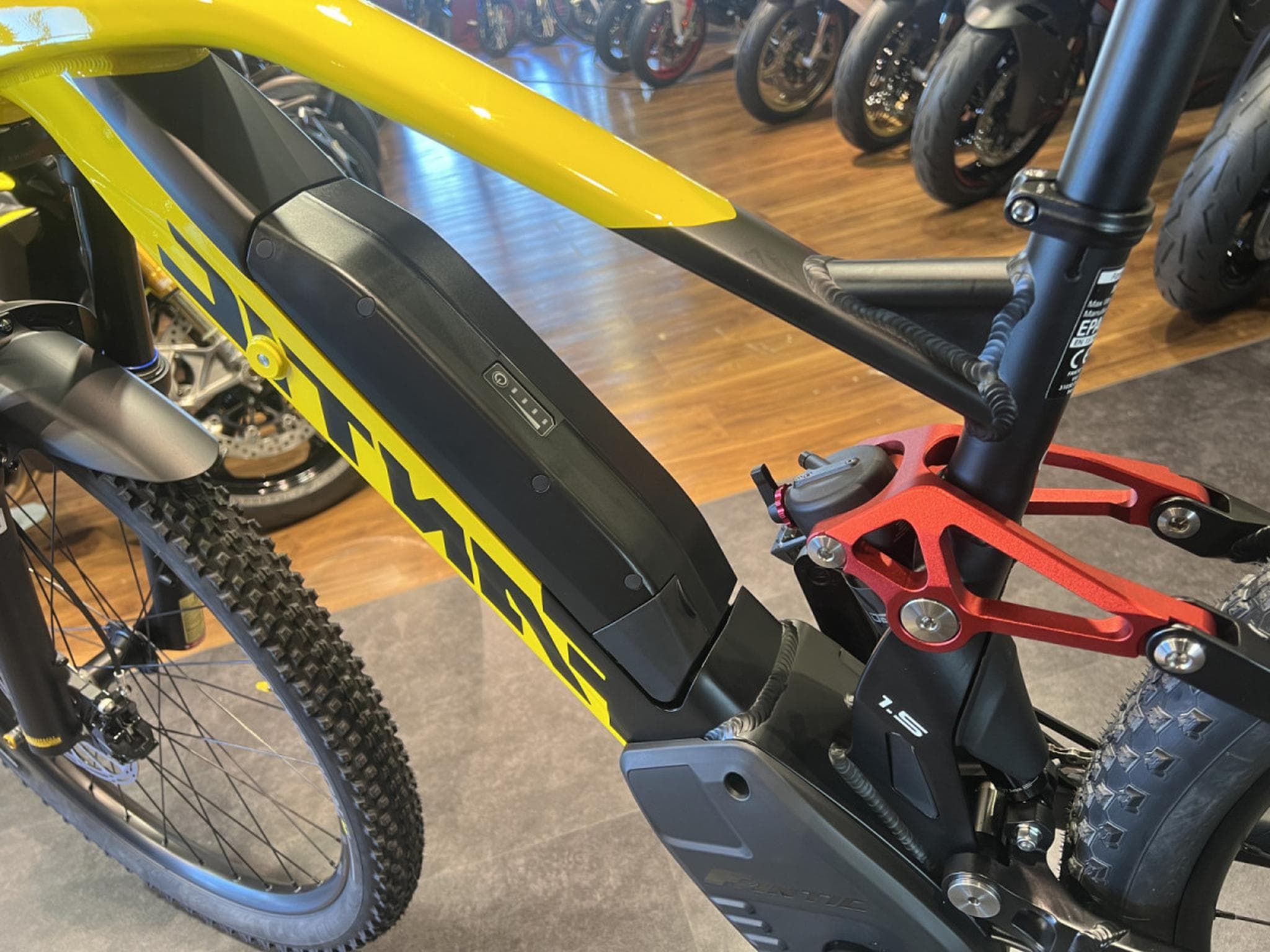 Fantic XTF 1.5 SPORT M ALU BROSE 90 Nm, taille S  630 Wh, 12 V, 29''-29 (2026) - Photo 6