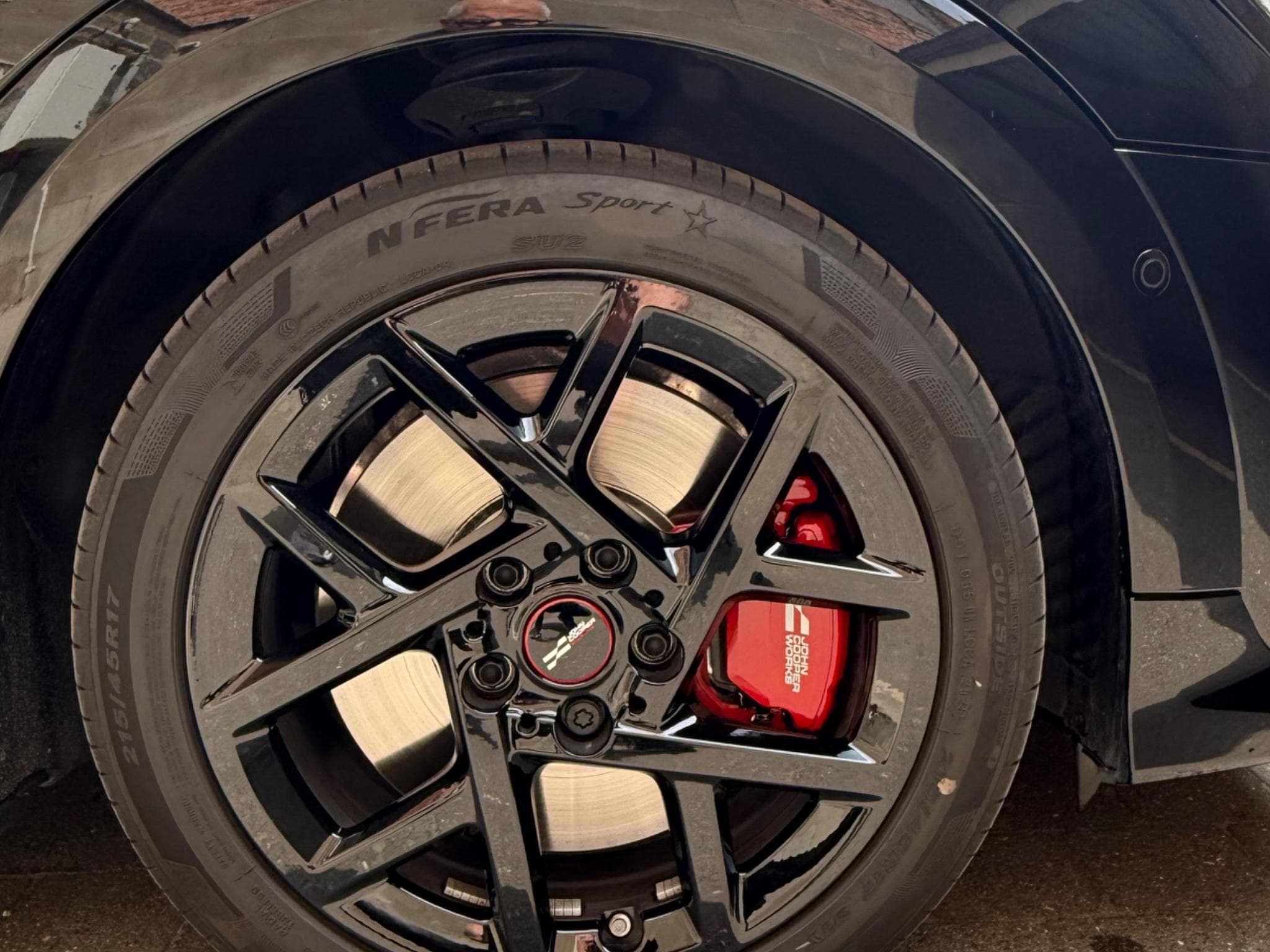 Mini Cooper John Cooper Works (F66) (2025) - Photo 11