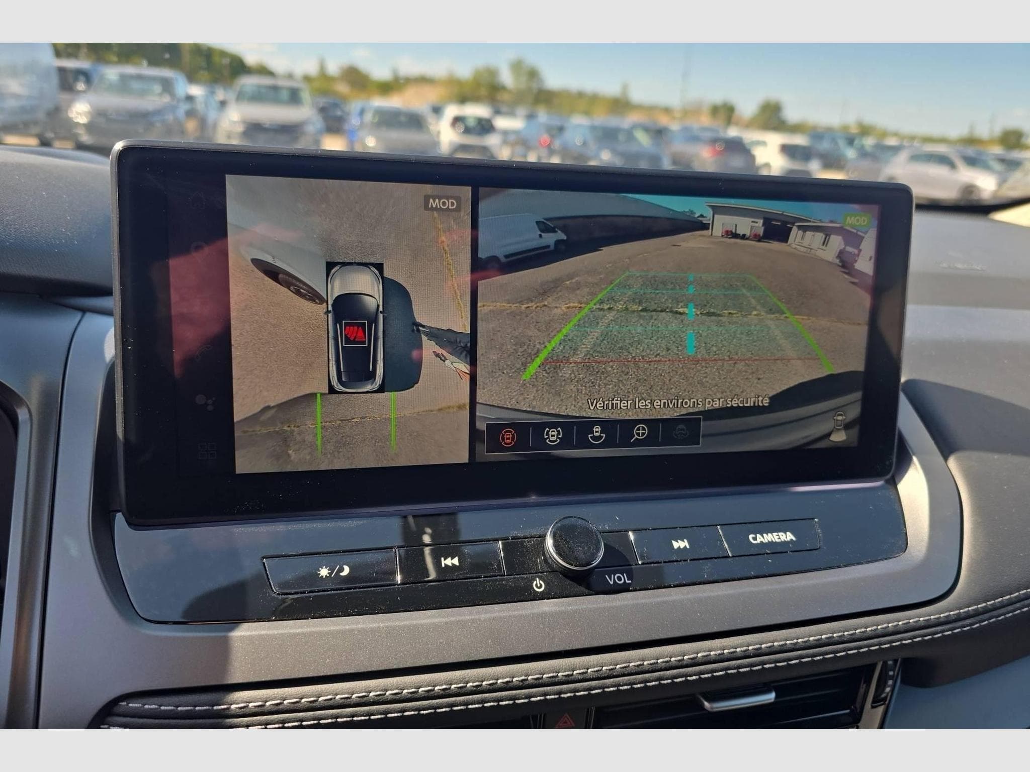 Nissan QASHQAI MILD HYBRID 158 CH XTRONIC N-CONNECTA (2025) - Photo 19