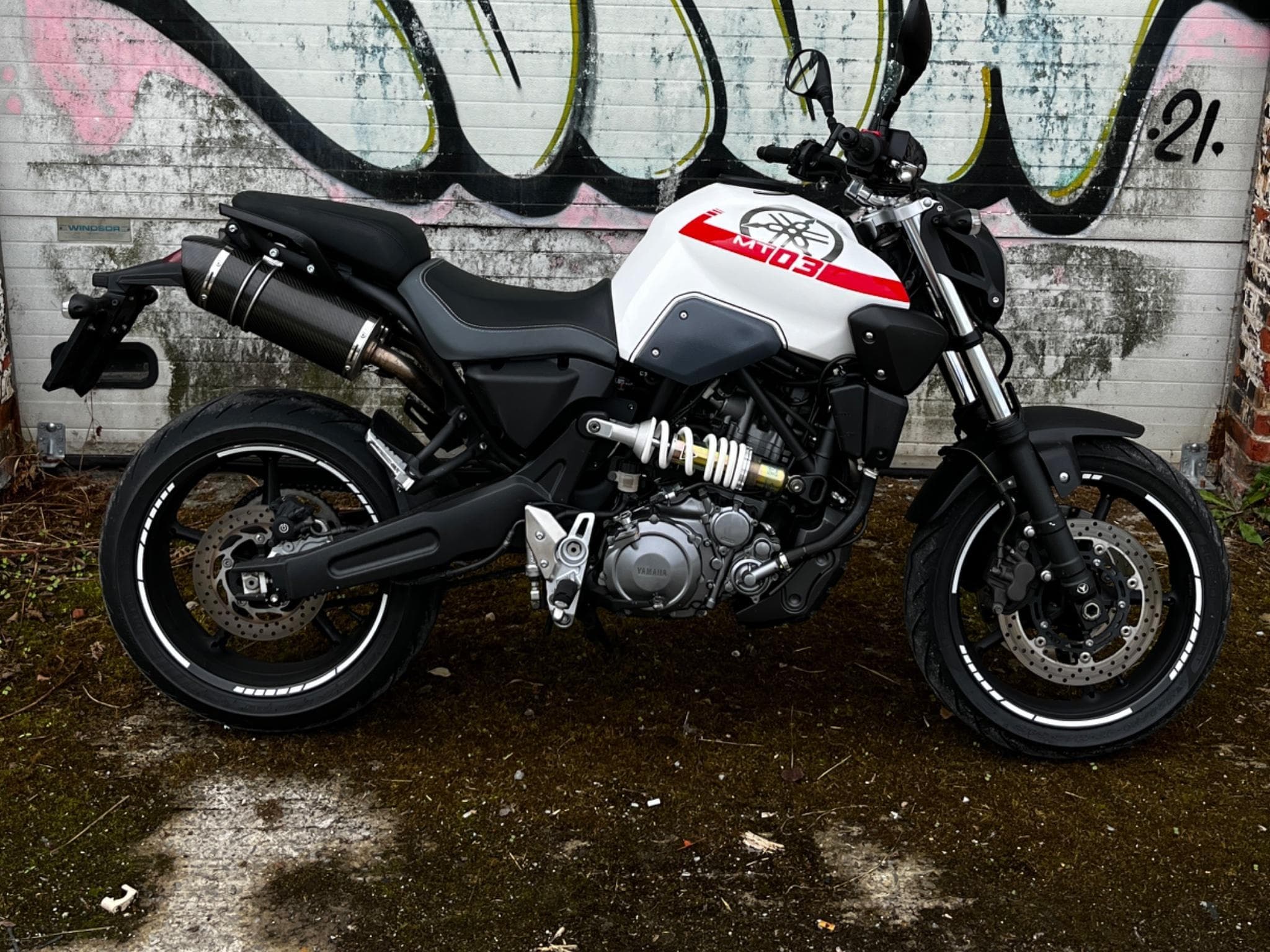Yamaha MT03 Roadster (2007) - Photo 1